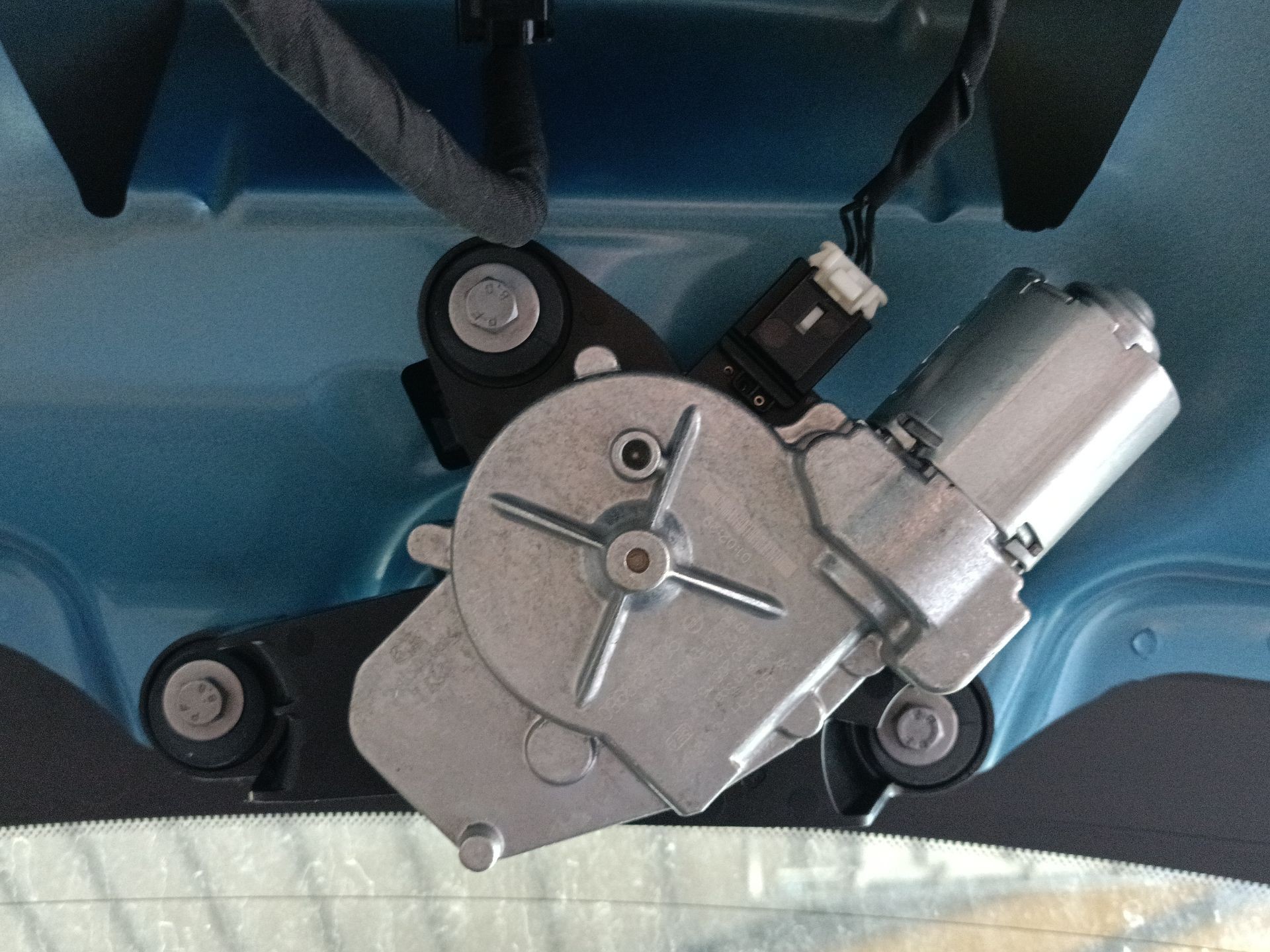 MOTOR LIMPIA TRASERO OPEL CROSSLAND X / CROSSLAND (P17, P2QO) 9819899980 / 0390205115 98198999800390205115