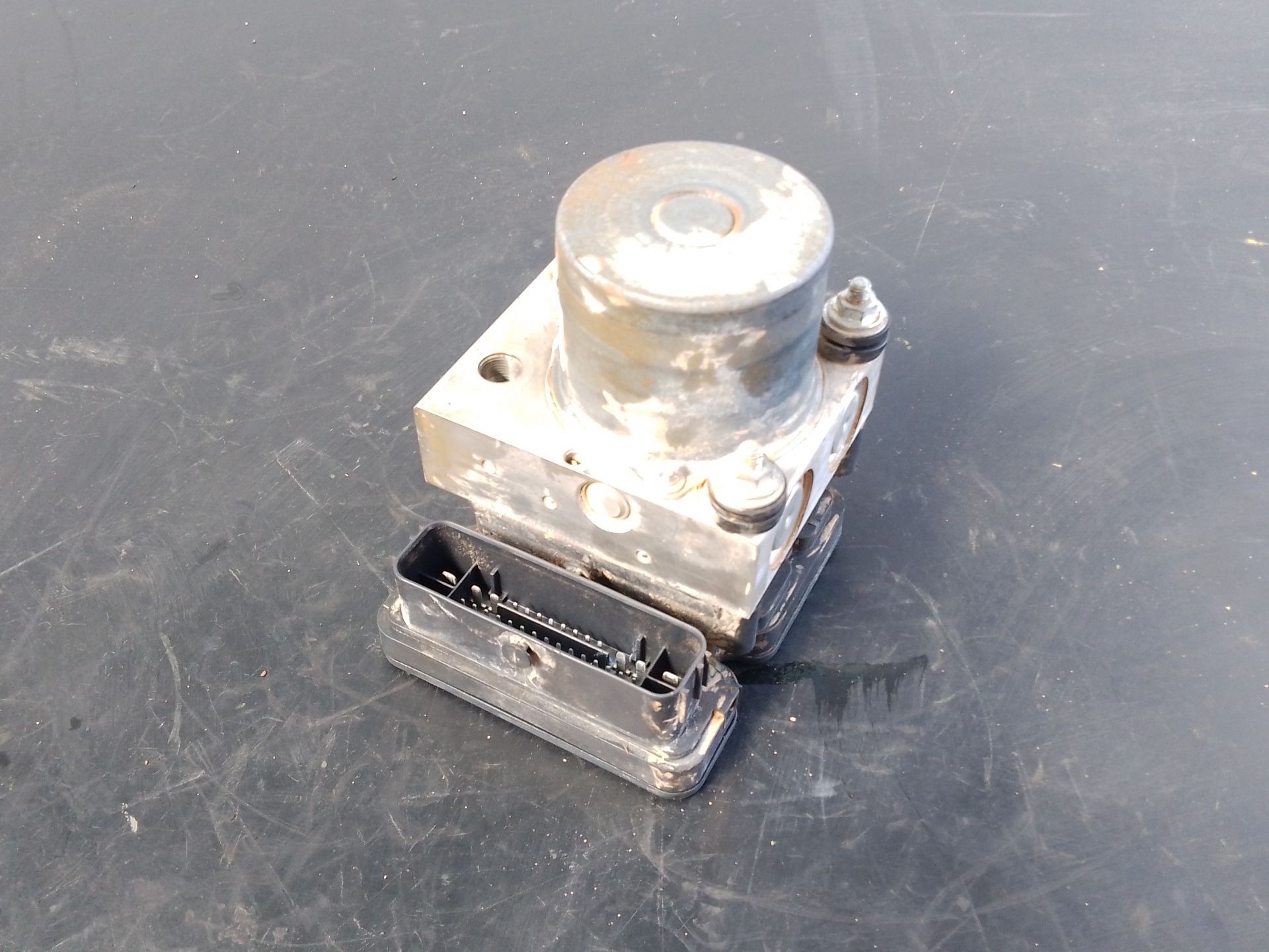 ABS PEUGEOT RIFTER 9812786180 / P3-A8-15-3 9812786180P3A8153