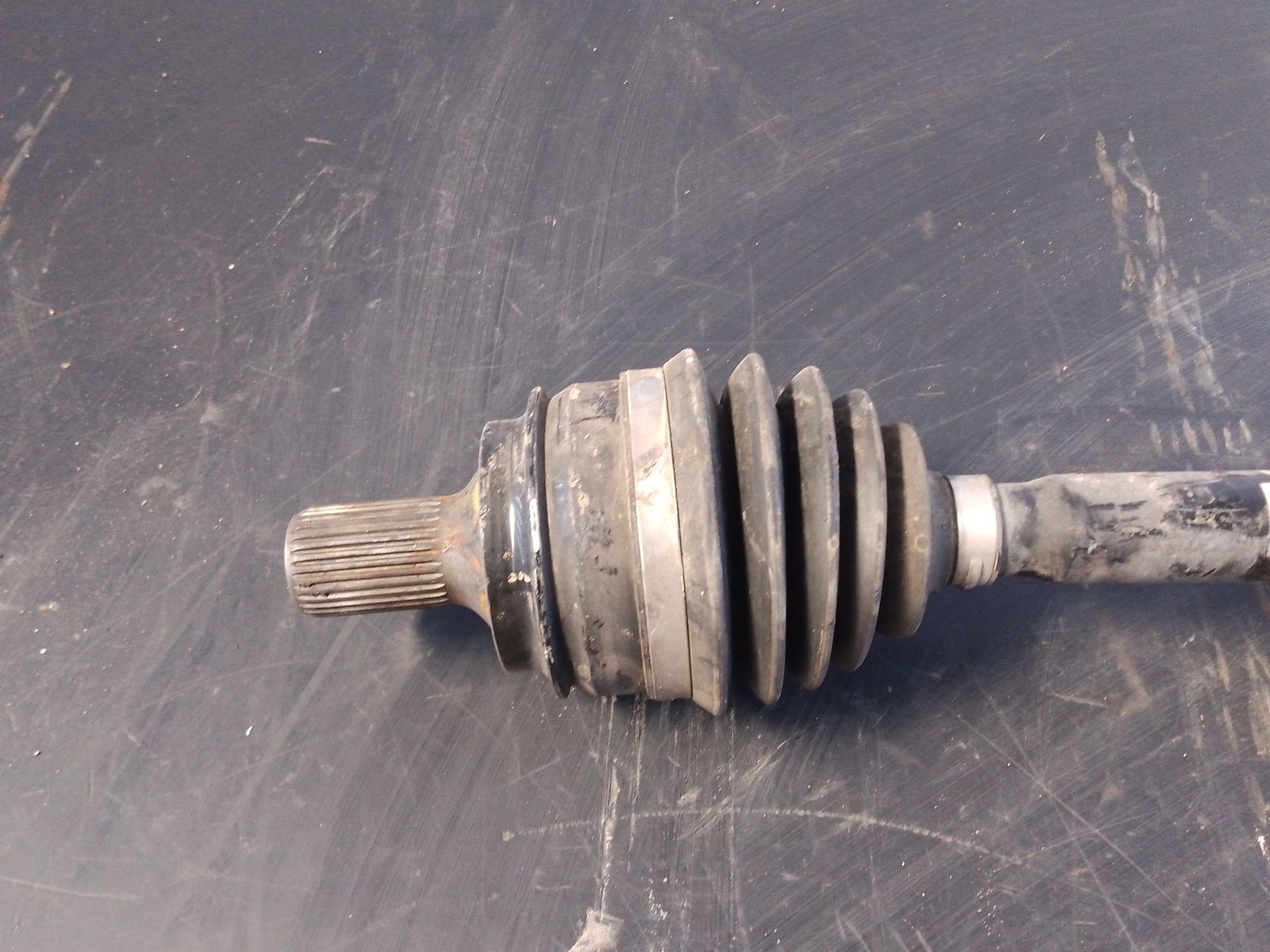 TRANSMISION DELANTERA IZQUIERDA MERCEDES-BENZ GLC (X253) A2533305601 / P1-A6-42 A2533305601P1A642 - Vista 3