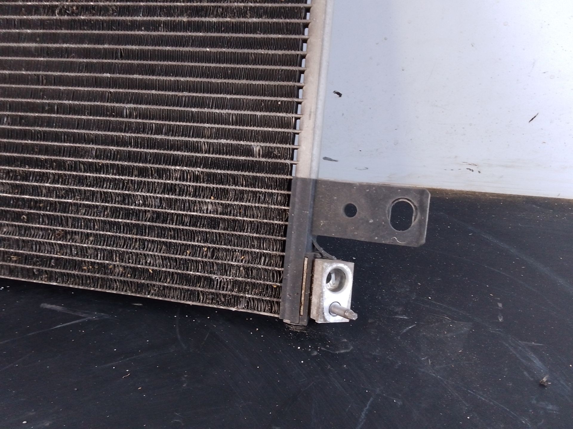 CONDENSADOR / RADIADOR AIRE ACONDICIONADO CITROËN JUMPY III Furgoneta (V_) 9816746580 / P2-A48 9816746580P2A48 - Vista 2