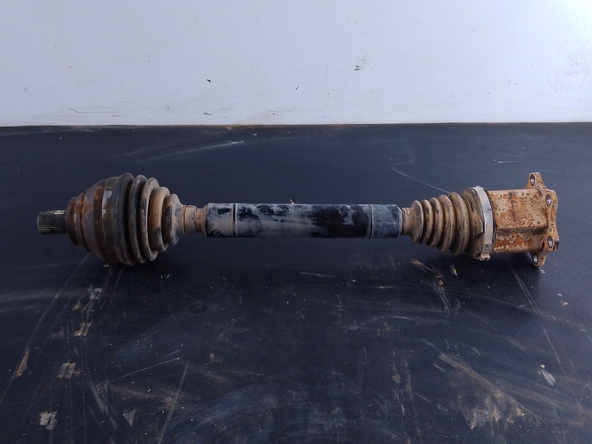 TRANSMISION DELANTERA DERECHA VOLKSWAGEN TIGUAN (AD1, AX1) 3Q0407272BB / P1-A6-42 3Q0407272BBP1A642
