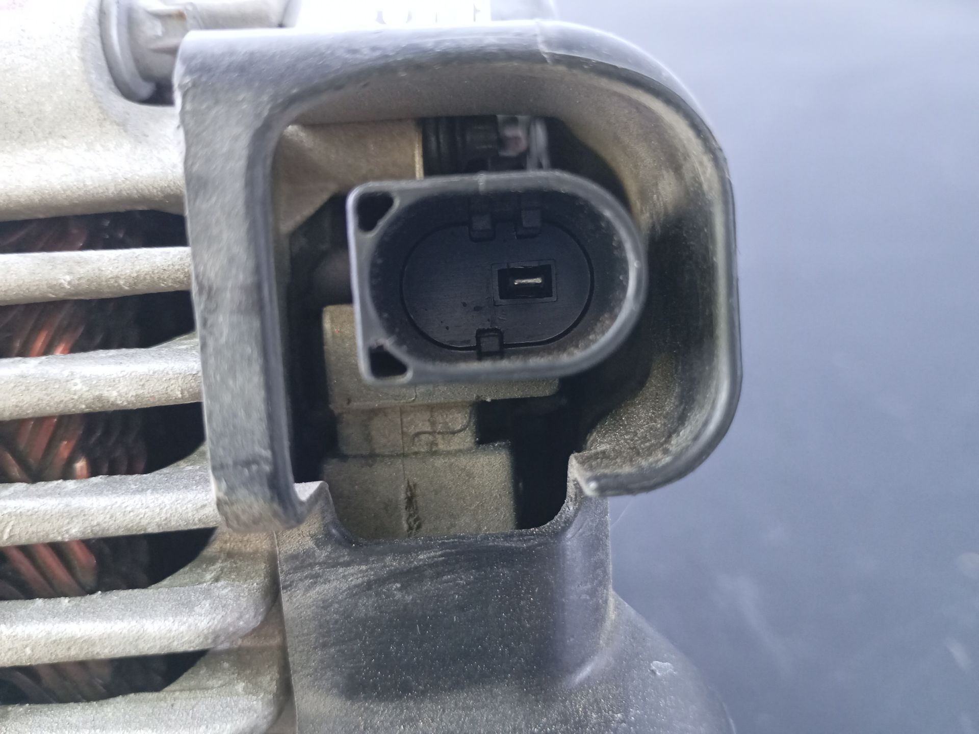ALTERNADOR KIA CARENS IV 373002A900 / P3-B6-15-1 / 8400425 373002A900P3B61518400425 - Vista 2