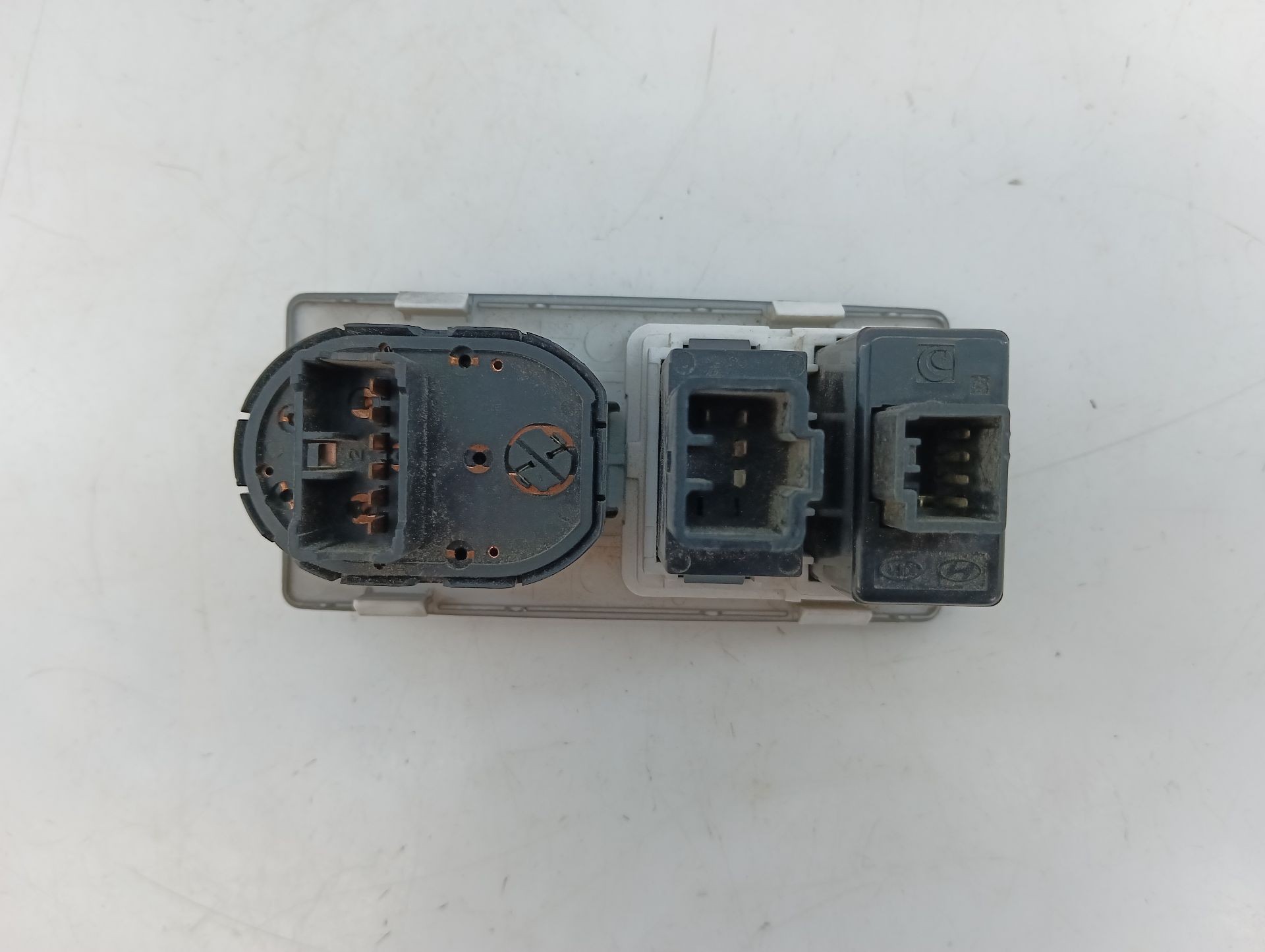 MODULO ELECTRONICO KIA SORENTO E3-A3-23-1 E3A3231 - Vista 3