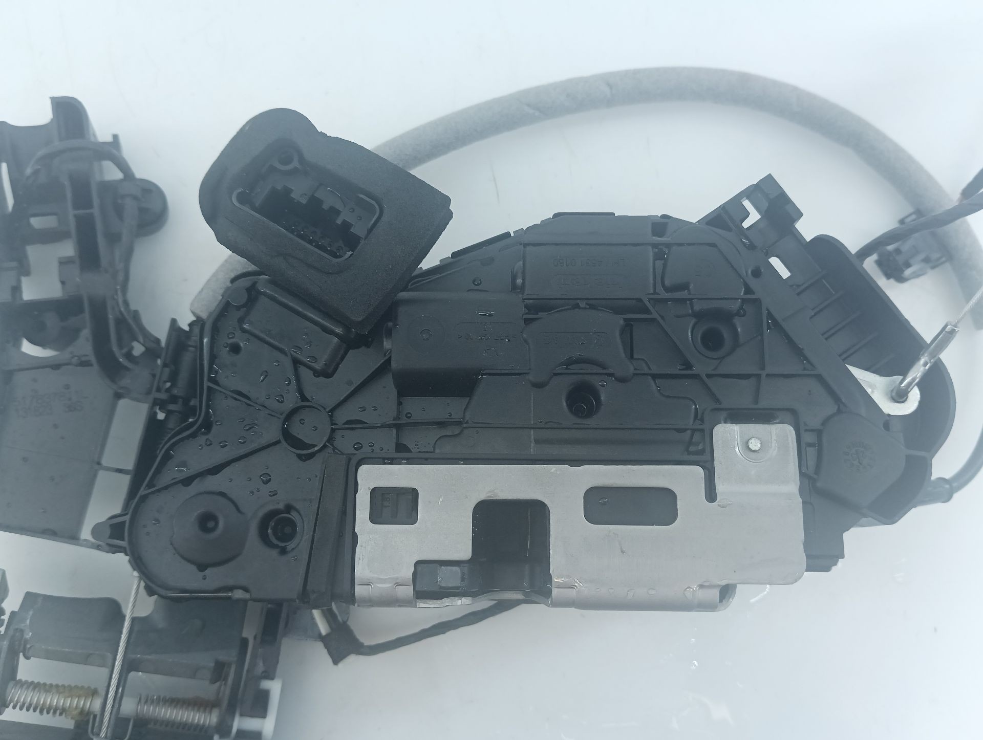 CERRADURA PUERTA DELANTERA IZQUIERDA VOLKSWAGEN TIGUAN (AD1, AX1) B5E5TB837015E / E1-B6-55-2 B5E5TB837015EE1B6552 - Vista 3