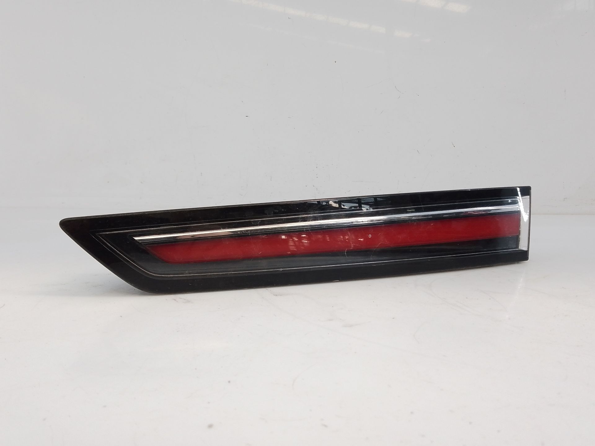 PILOTO TRASERO DERECHO PORTON OPEL ASTRA L E2-B6-9-2 E2B692 - Vista 2