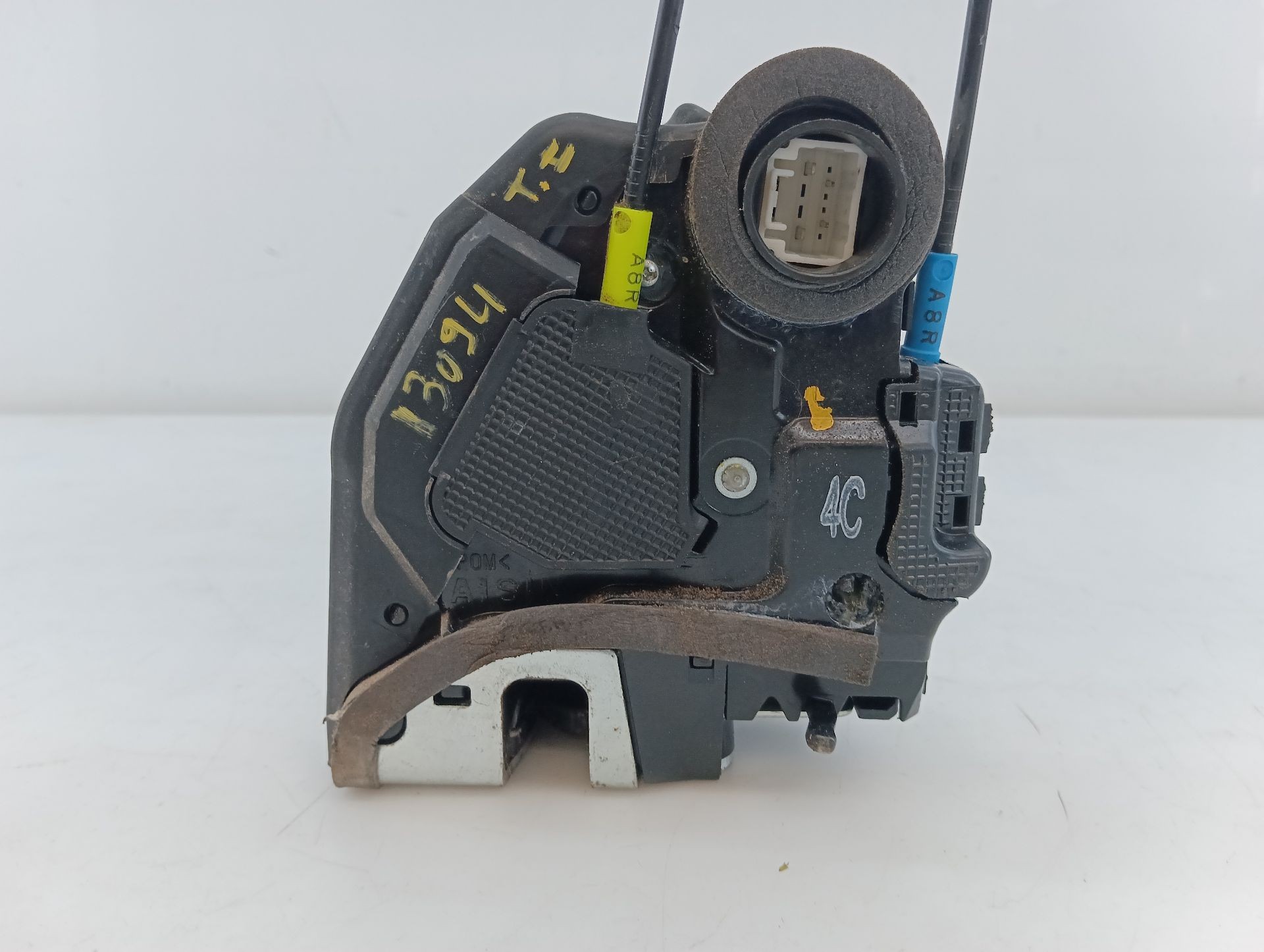 CERRADURA PUERTA TRASERA IZQUIERDA TOYOTA AURIS (_E18_) A084219 / E2-B4-54-2 A084219E2B4542