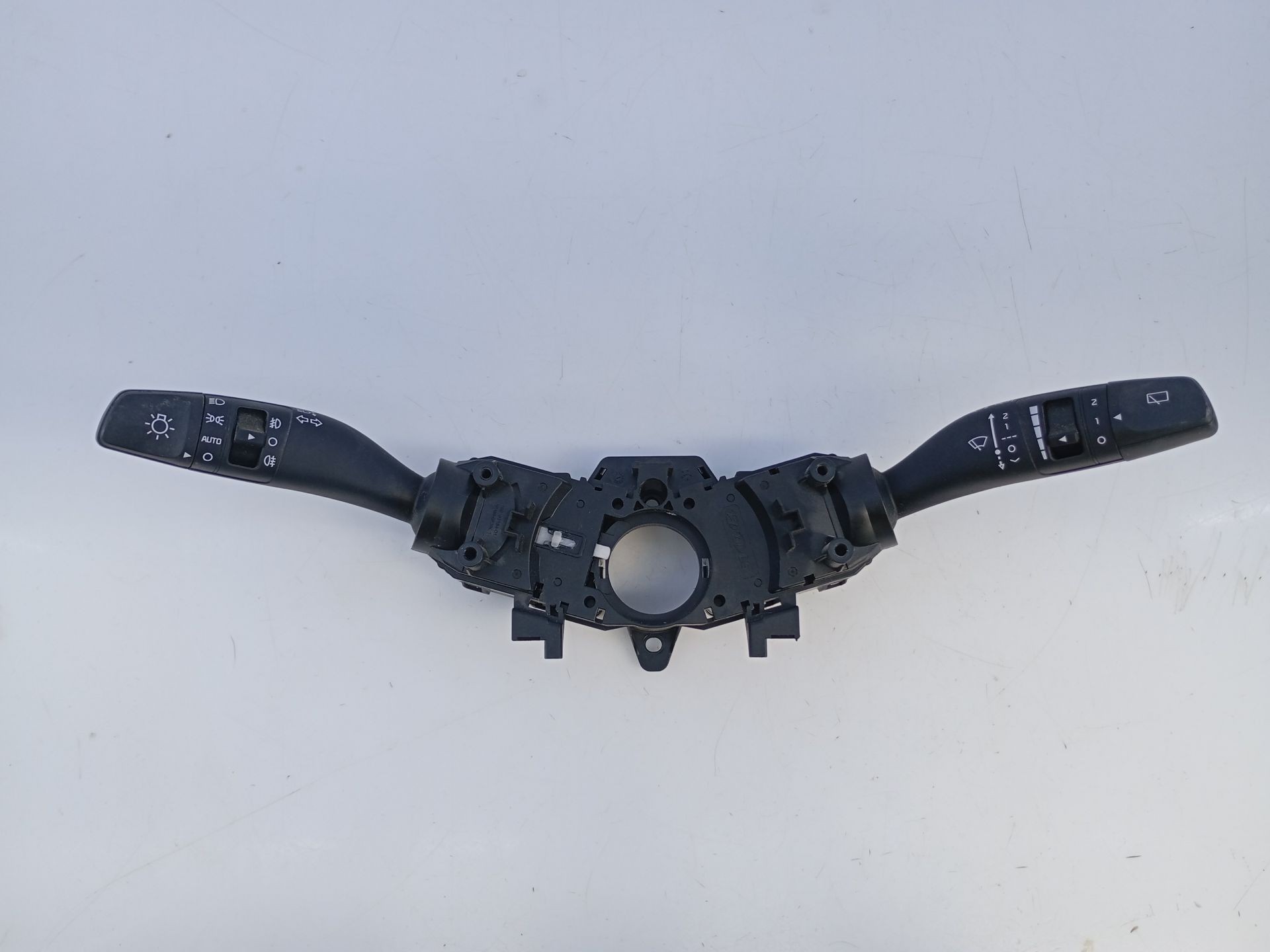 MANDO INTERMITENTES KIA STONIC (YBCUV) 93403D4952 / E3-A3-30-1 93403D4952E3A3301