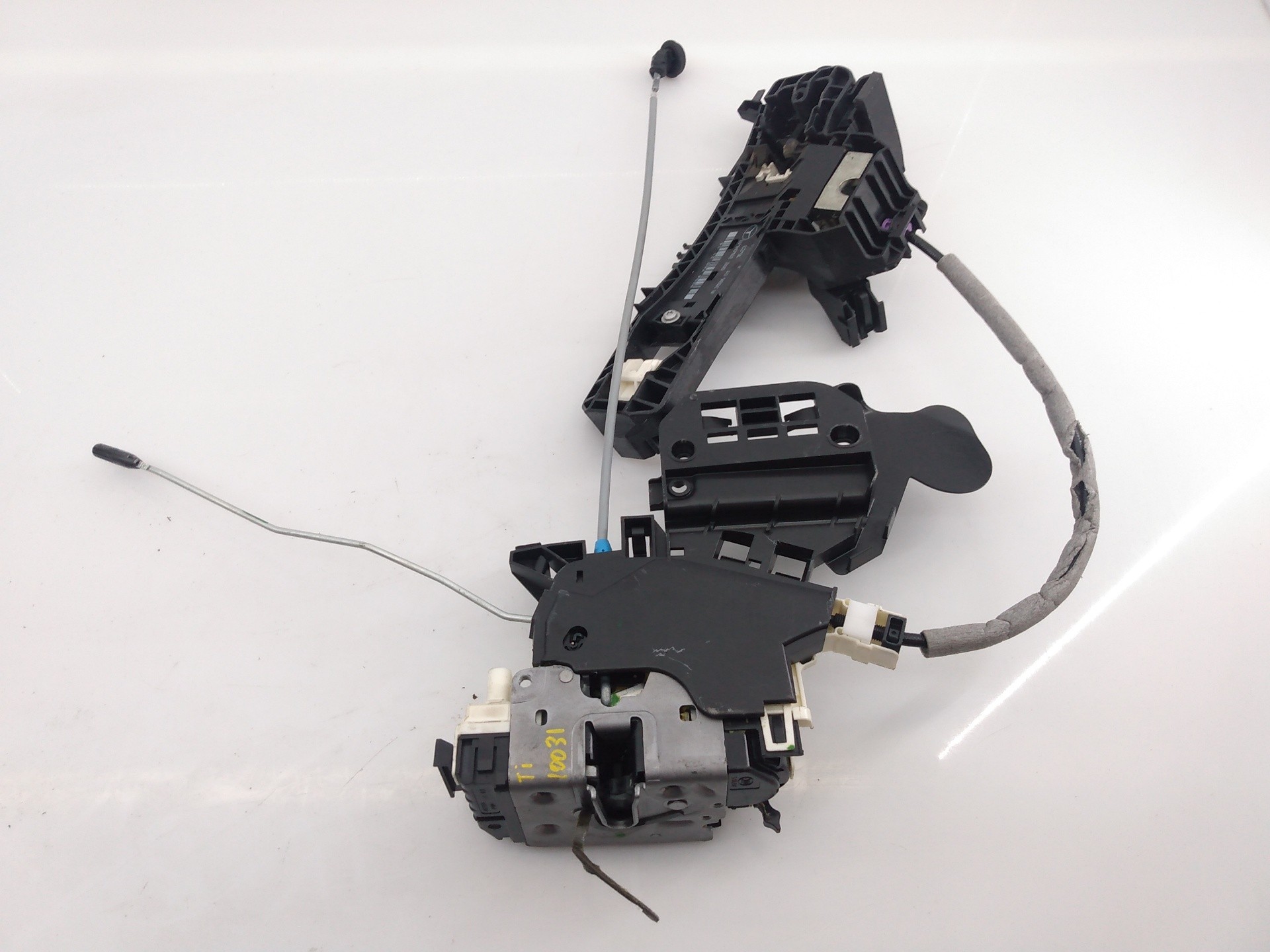 CERRADURA PUERTA TRASERA IZQUIERDA MERCEDES-BENZ CLASE M (W166) A2047302735 / E1-A2-20-1 A2047302735E1A2201