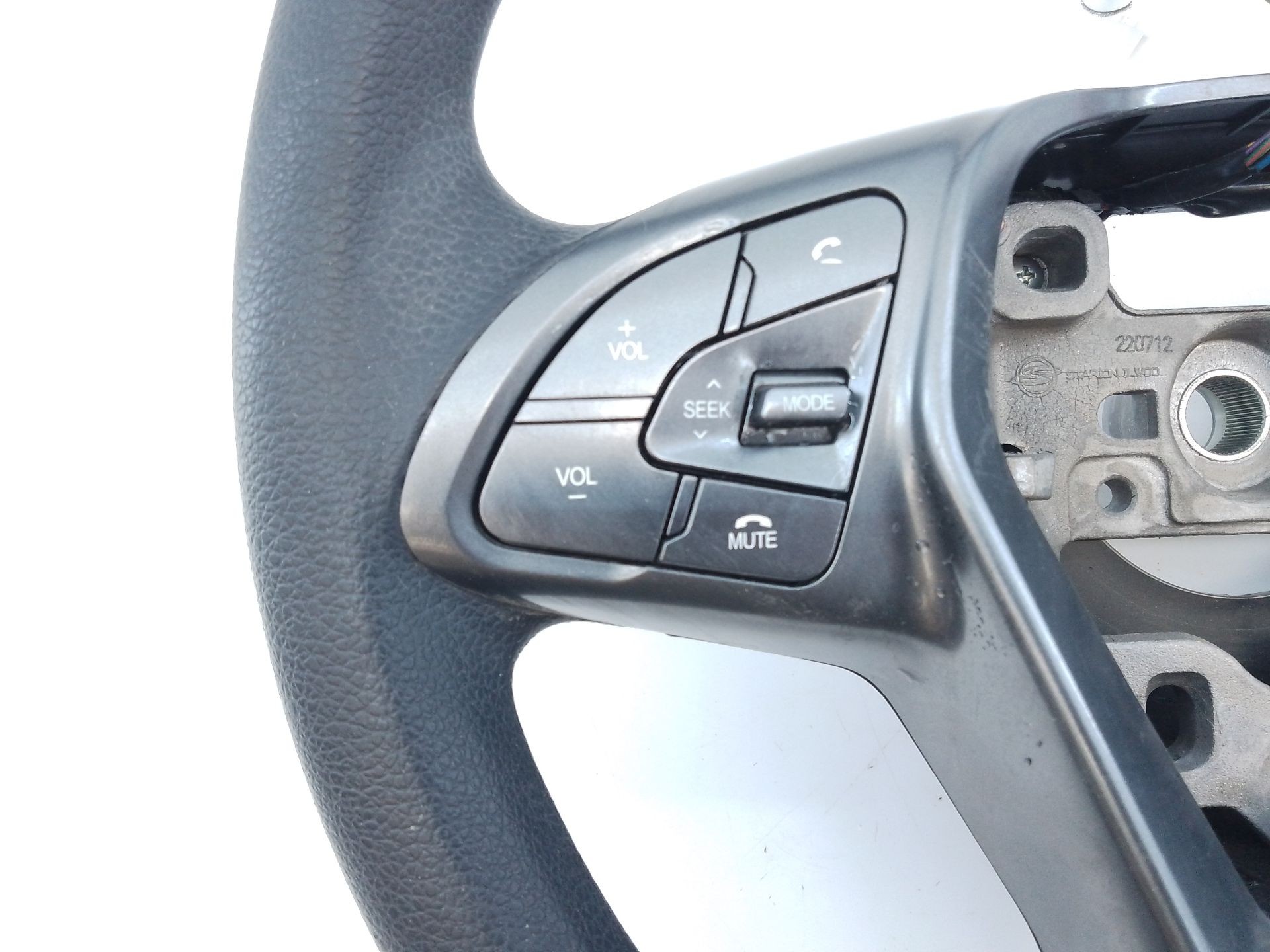 VOLANTE SSANGYONG TIVOLI 4617035020 / E1-B3-2-2 4617035020E1B322 - Vista 2