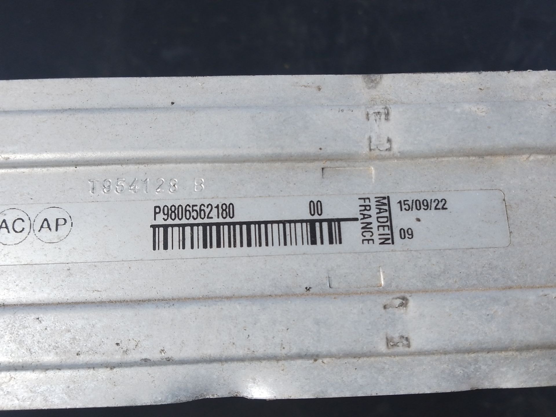 INTERCOOLER FIAT SCUDO Furgoneta 9806562180 / P2-B10-4 9806562180P2B104 - Vista 3