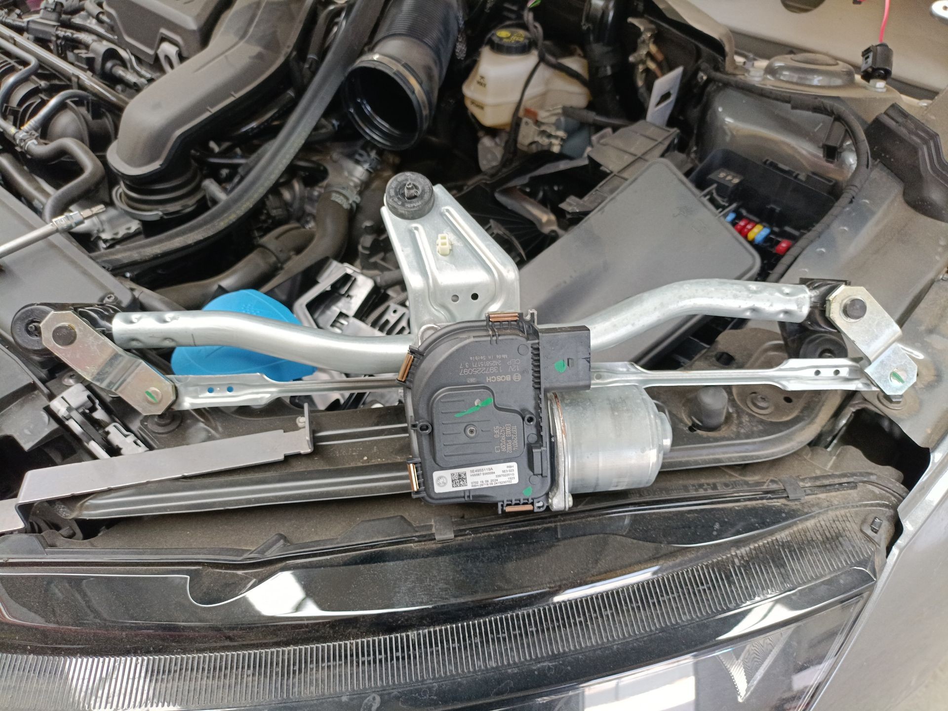 MOTOR LIMPIA DELANTERO SKODA OCTAVIA IV COMBI NX5 1.5 TSI 5E4955119A / 1397225097 5E4955119A1397225097