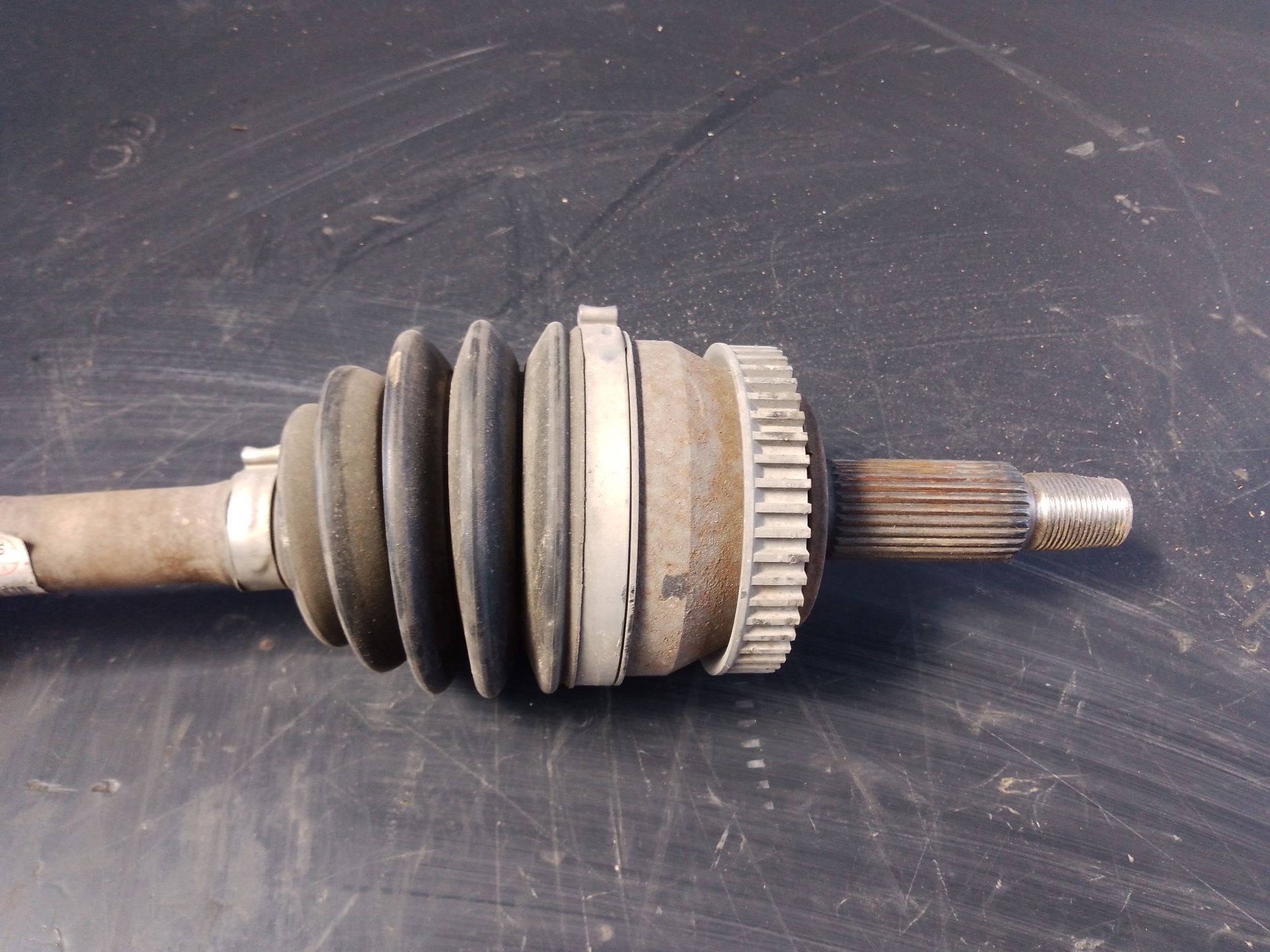 TRANSMISION DELANTERA IZQUIERDA KIA CARENS IV Van (A4) P1-A6-49 P1A649 - Vista 2