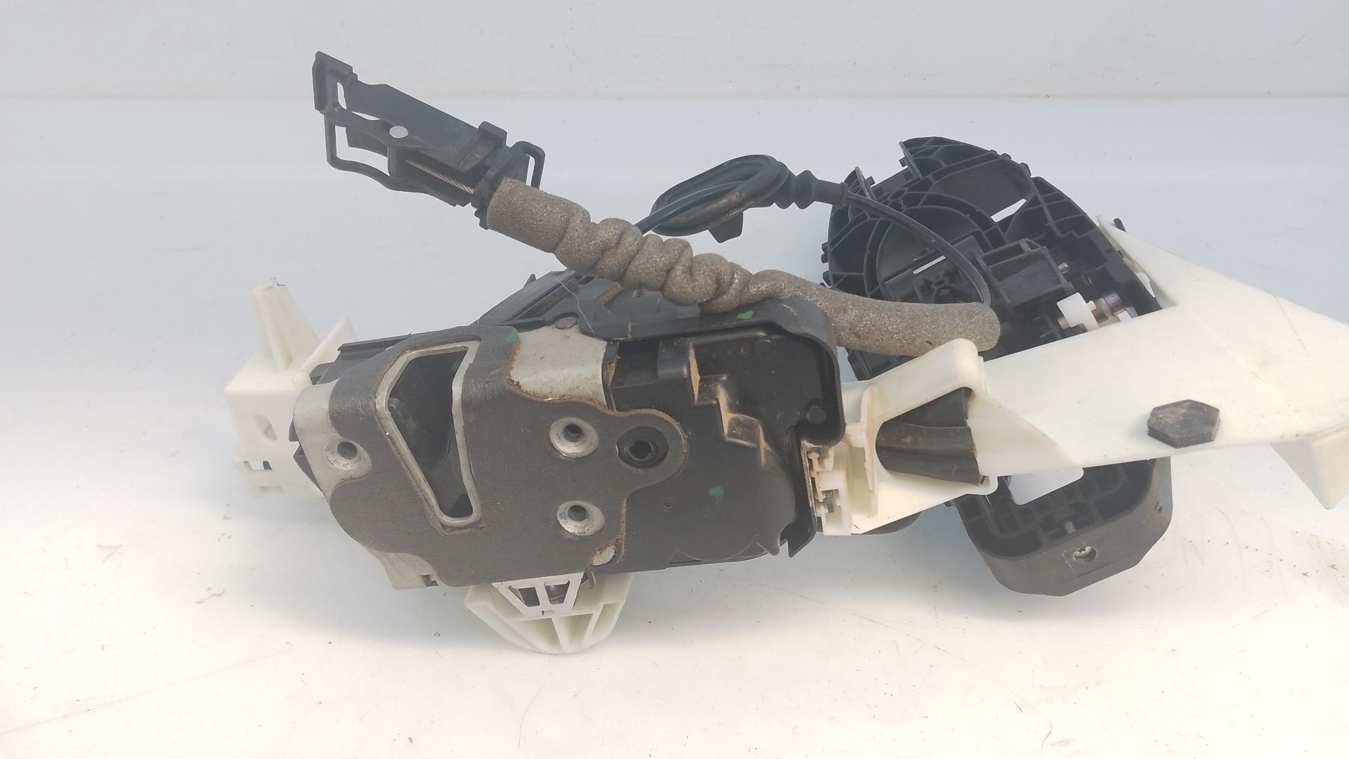 CERRADURA PUERTA DELANTERA DERECHA FORD PUMA (J2K, CF7) E2-B3-4-2 E2B342 - Vista 2
