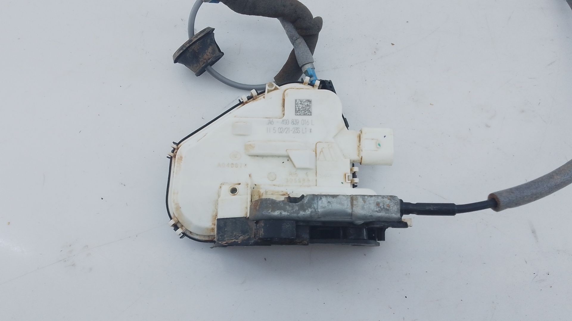 CERRADURA PUERTA TRASERA DERECHA AUDI Q2 (GAB, GAG) 4G0839016L / E1-B6-3-1 4G0839016LE1B631 - Vista 3