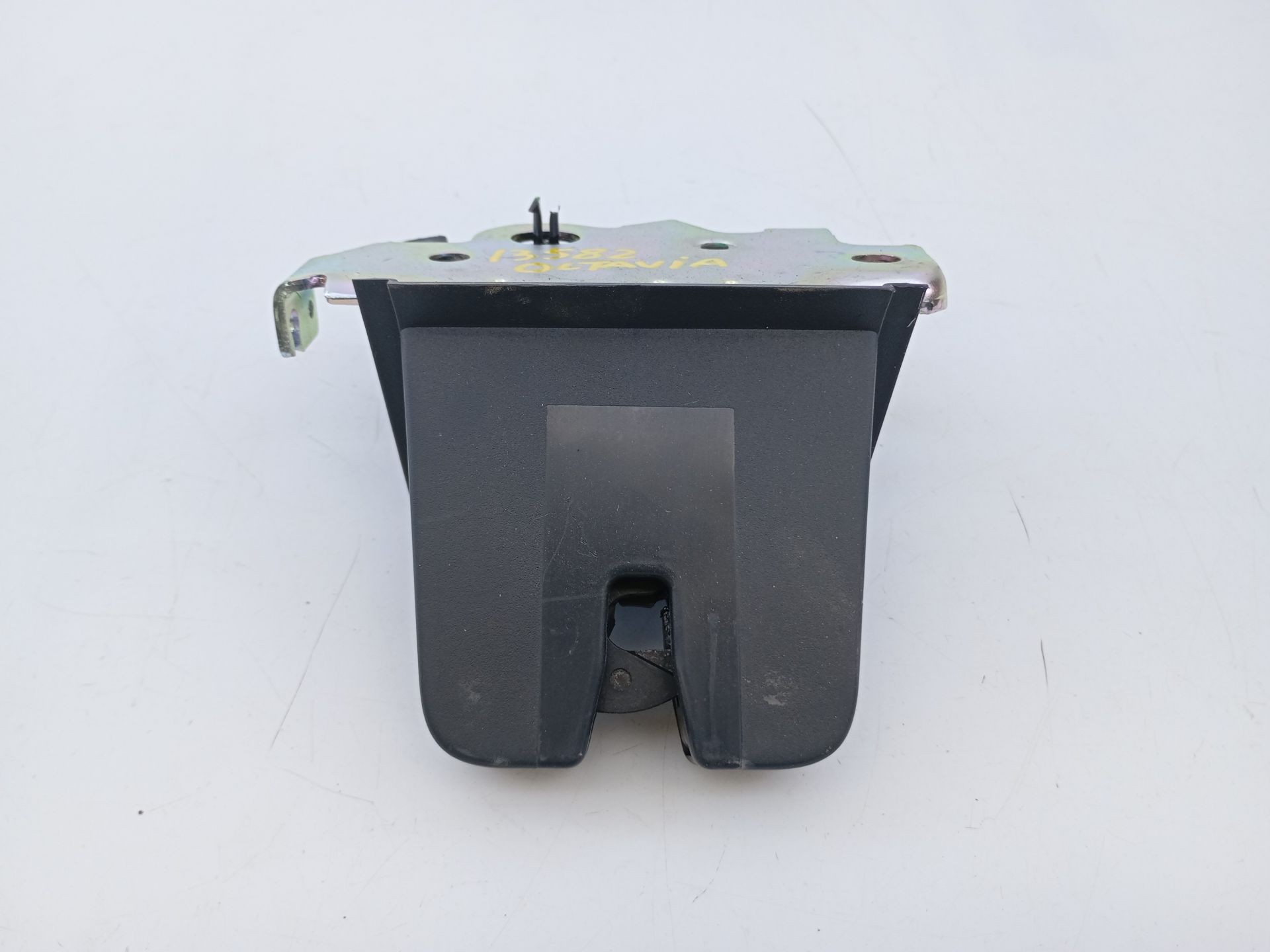 CERRADURA MALETERO / PORTON SKODA OCTAVIA IV Combi (NX5, PV5) 5E382750601S / E1-A5-35-2 5E382750601SE1A5352