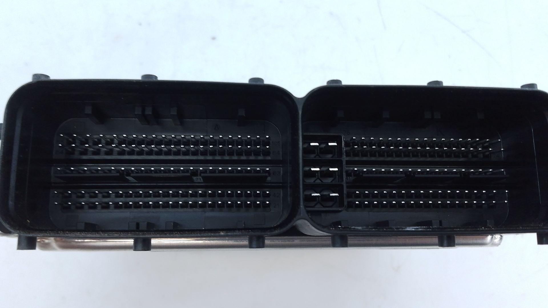 CENTRALITA MOTOR UCE VOLKSWAGEN CRAFTER Caja/Chasis (SZ_) 05L907309AH / E2-B2-34-1 / 0281040142 05L907309AHE2B23410281040142 - Vista 3
