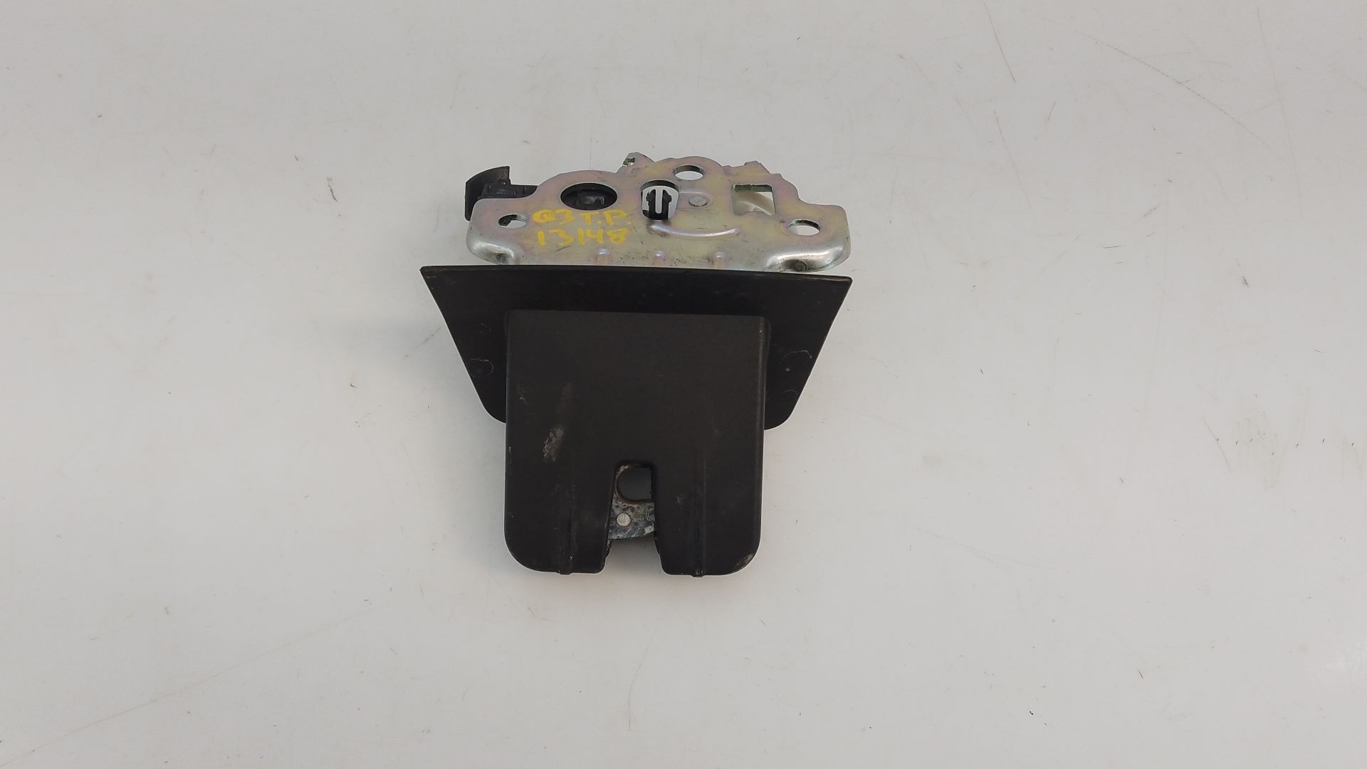 CERRADURA MALETERO / PORTON AUDI Q3 (8UB, 8UG) 8R0827505A / E1-B6-7-1 8R0827505AE1B671