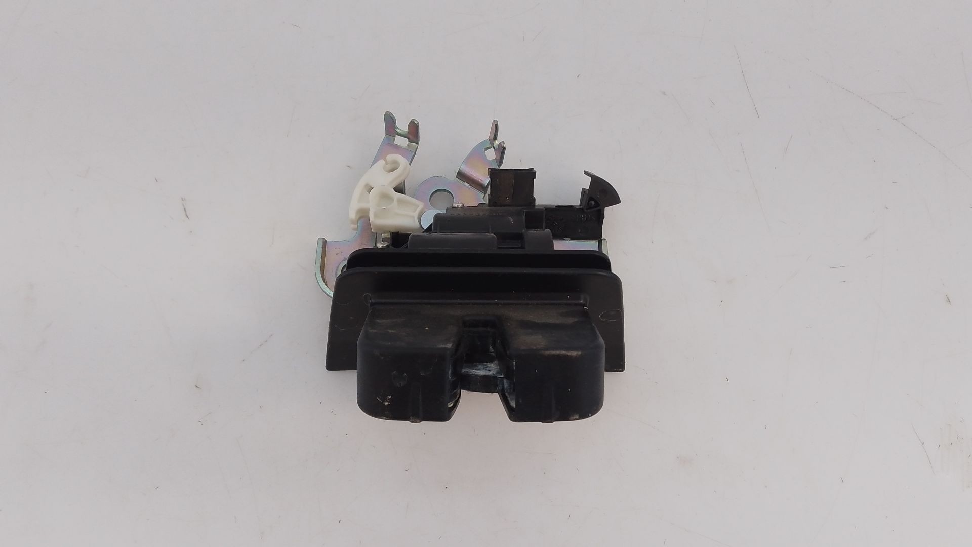 CERRADURA MALETERO / PORTON AUDI Q3 (8UB, 8UG) 8R0827505A / E1-B6-7-1 8R0827505AE1B671 - Vista 2