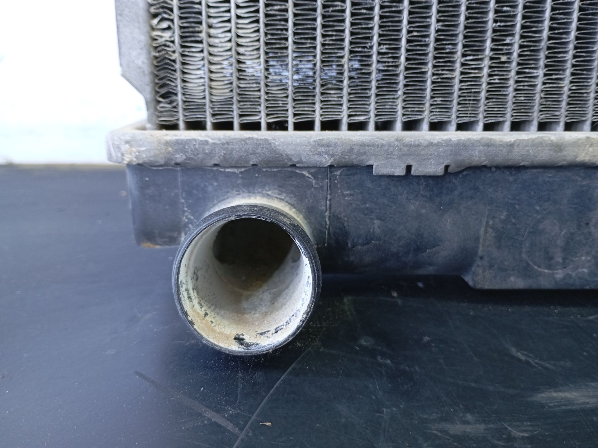 RADIADOR AGUA NISSAN PATHFINDER (R51) ETP11398 / P2-A6-18 ETP11398P2A618 - Vista 2