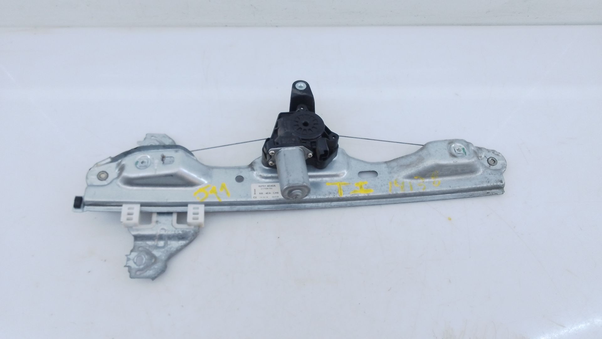 ELEVALUNAS TRASERO IZQUIERDO NISSAN QASHQAI II (J11, J11_) 827014EA0A / E2-A4-14-1 827014EA0AE2A4141