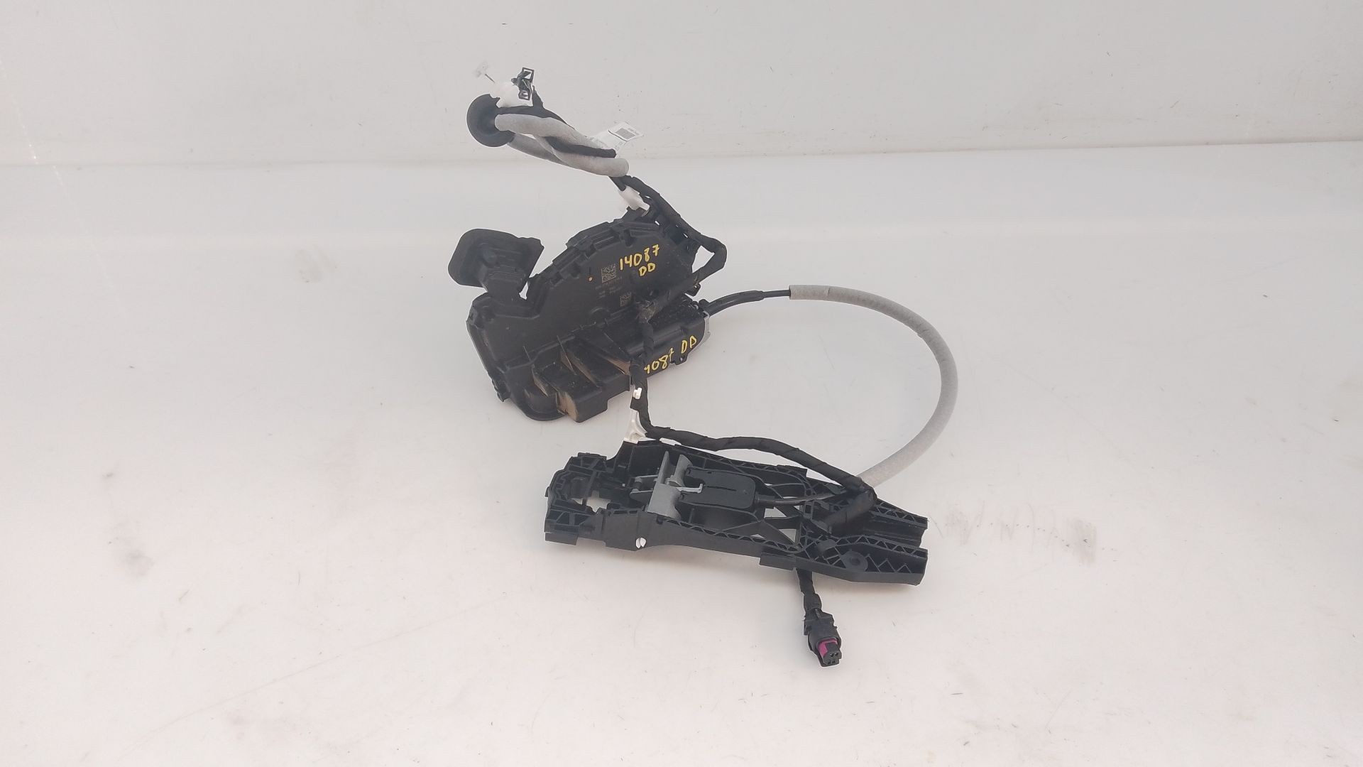 CERRADURA PUERTA DELANTERA DERECHA SKODA KAROQ 2.0 TDI NU7 5TB837016E / E1-A5-11-1 5TB837016EE1A5111