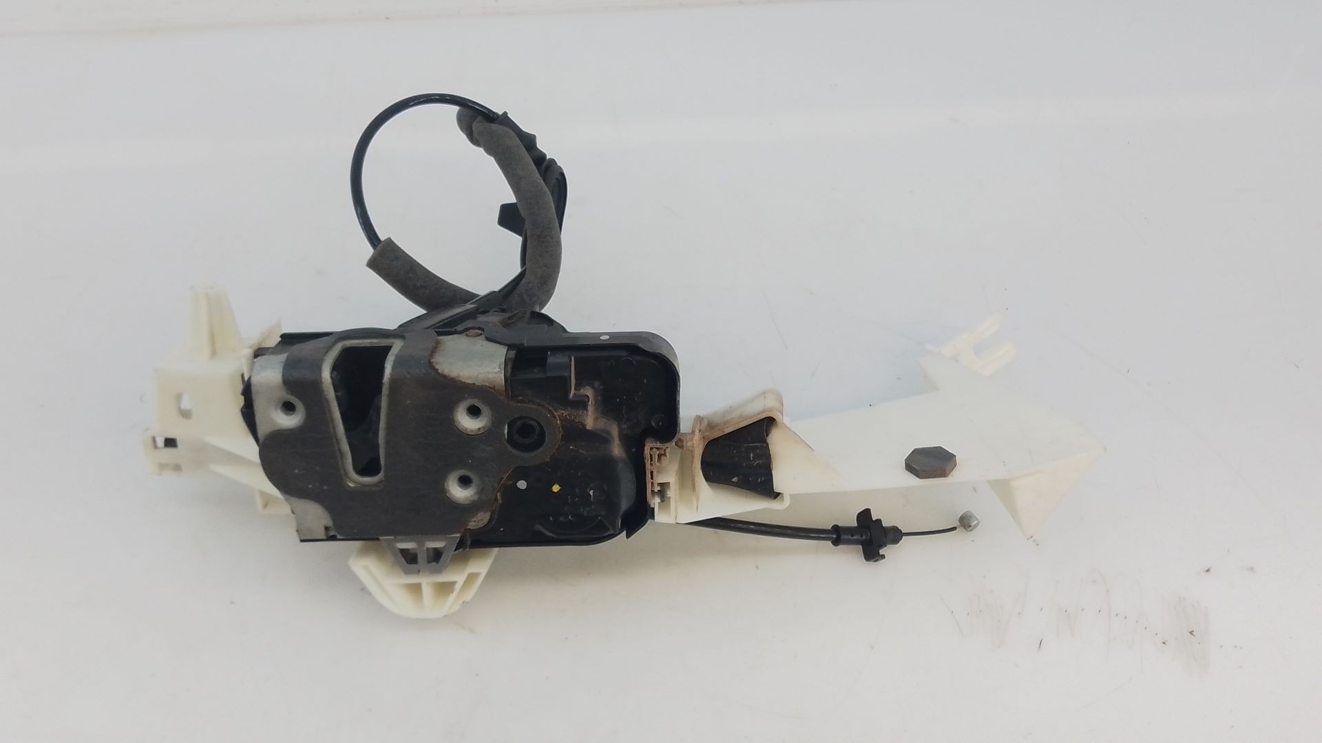 CERRADURA PUERTA DELANTERA DERECHA FORD PUMA (J2K, CF7) E2-B3-5-2 E2B352 - Vista 2