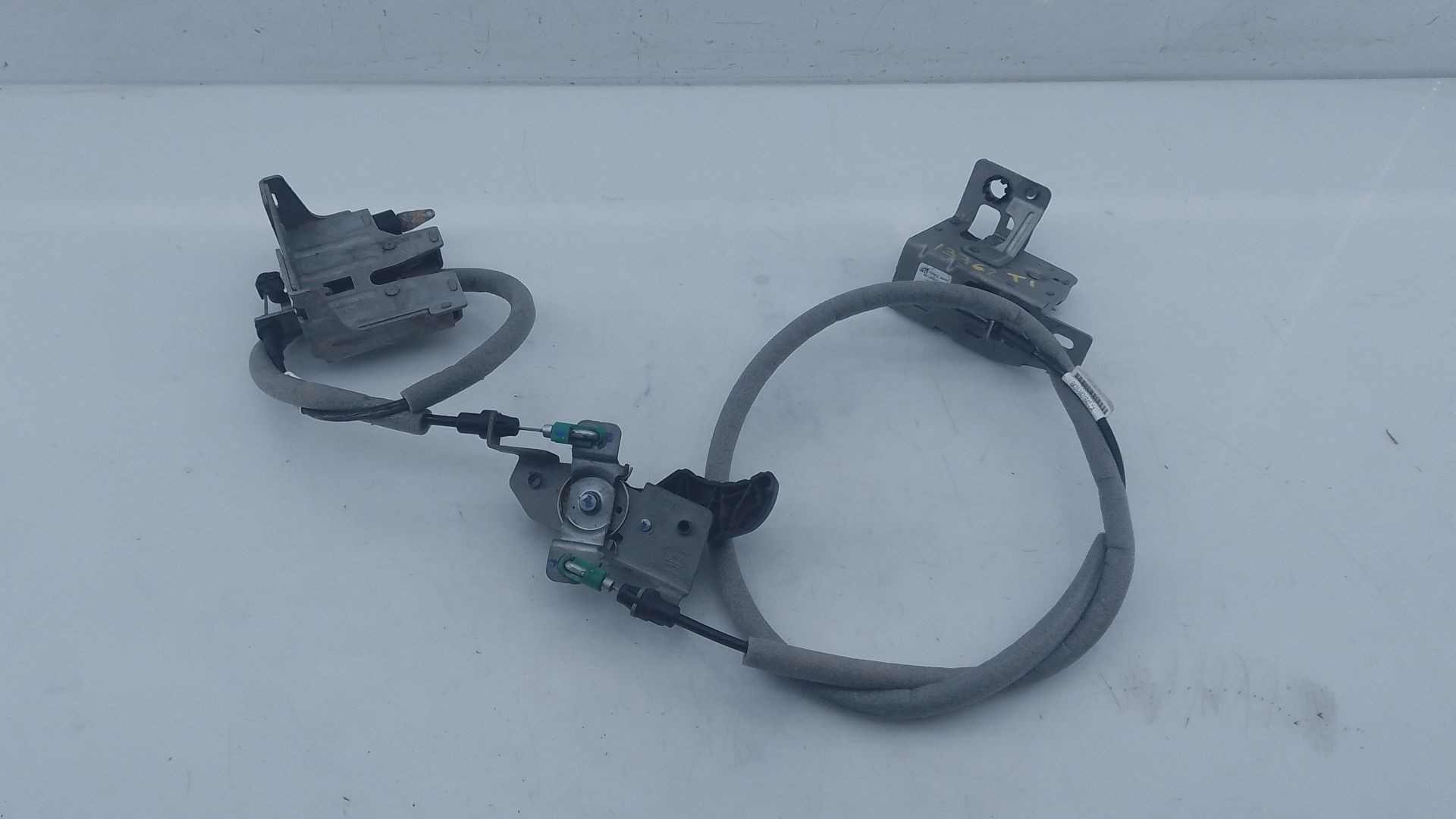 CERRADURA PUERTA TRASERA IZQUIERDA FORD TRANSIT V363 Furgoneta (FCD, FDD) BK31V43287AB / E2-B3-5-2 BK31V43287ABE2B352