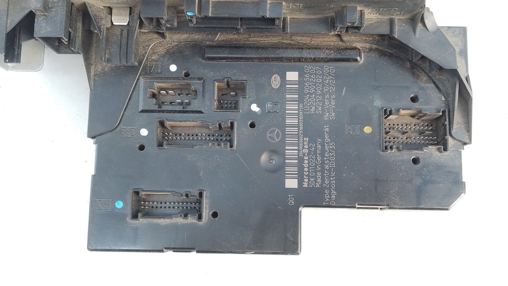 CAJA RELES / FUSIBLES MERCEDES-BENZ CLASE C T-Model (S204) 5DK01102242 / E1-A4-11-1 / 2049065602 5DK01102242E1A41112049065602 - Vista 3
