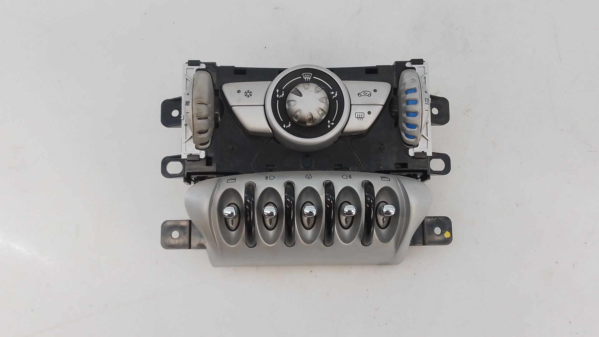 MANDO CLIMATIZADOR MINI MINI (R56) 69790604 / E3-A2-50-2 69790604E3A2502