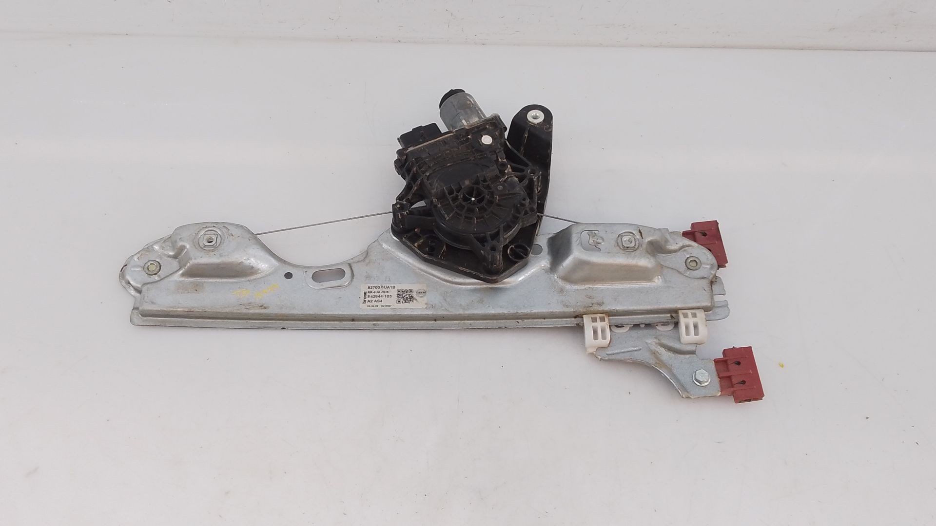 ELEVALUNAS TRASERO DERECHO NISSAN QASHQAI III (J12) 827006UA1B / E2-A4-4-2 827006UA1BE2A442
