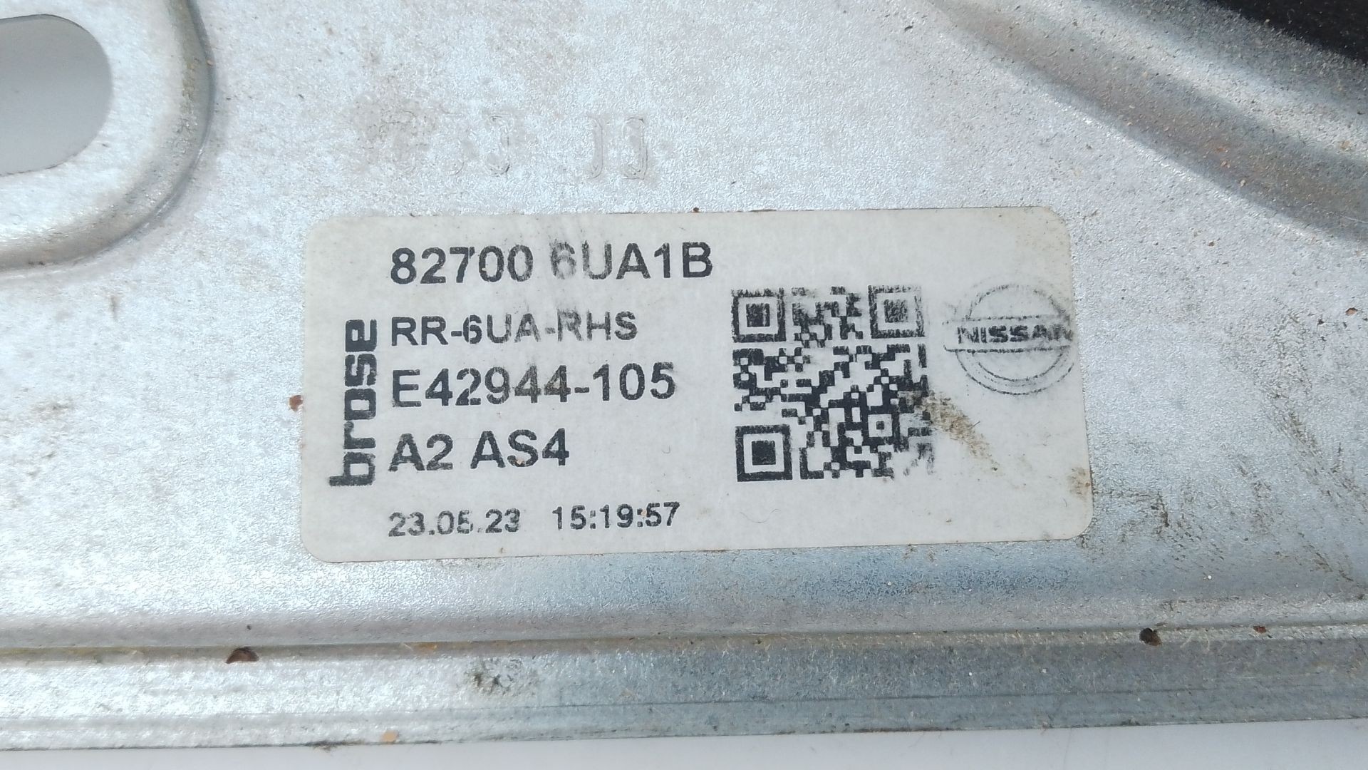 ELEVALUNAS TRASERO DERECHO NISSAN QASHQAI III (J12) 827006UA1B / E2-A4-4-2 827006UA1BE2A442 - Vista 2