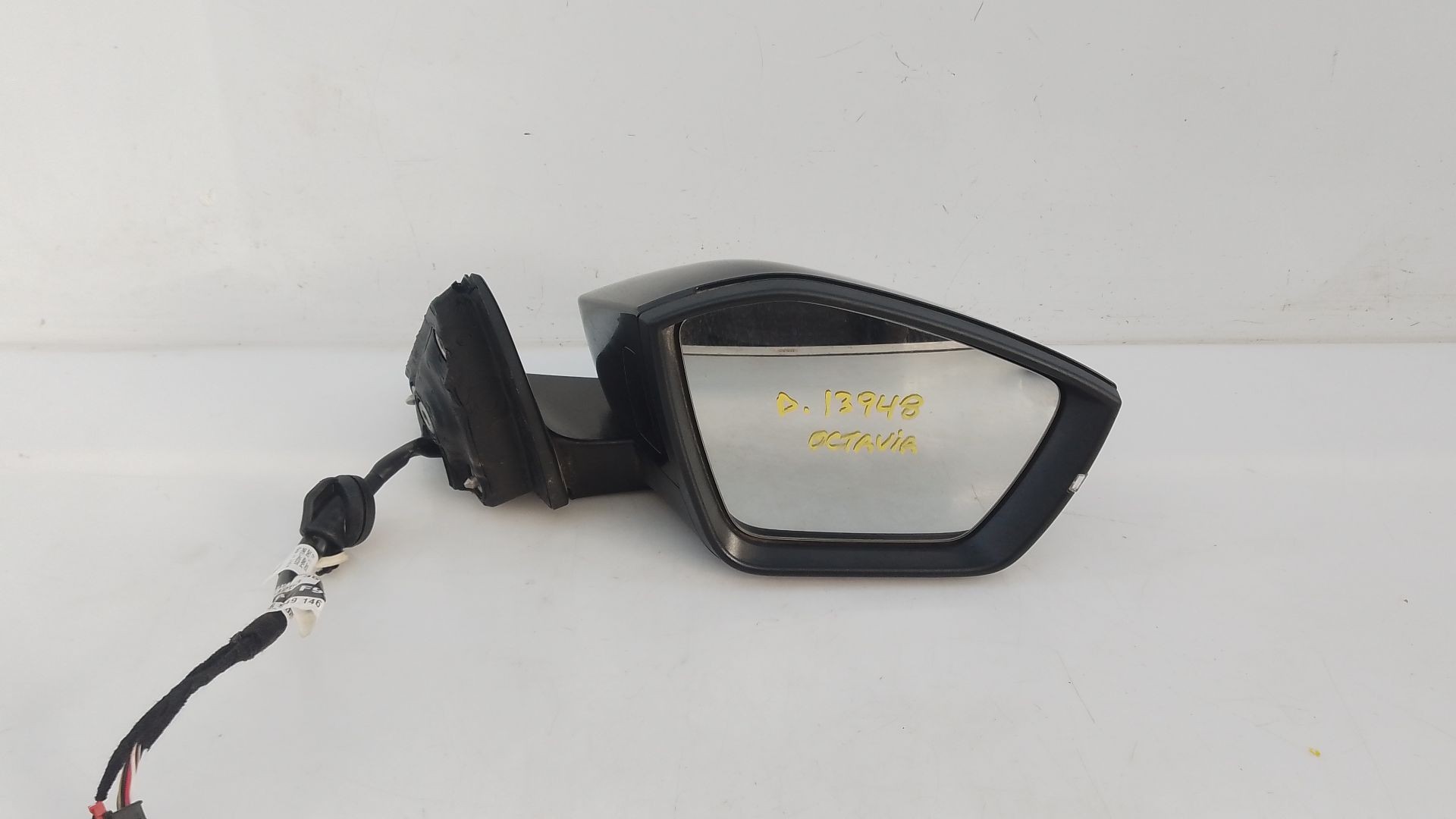 RETROVISOR DERECHO ELECTRICO SKODA OCTAVIA IV NX3 VRS 2.0 TSI 23436062T / E1-A5-7-1 23436062TE1A571