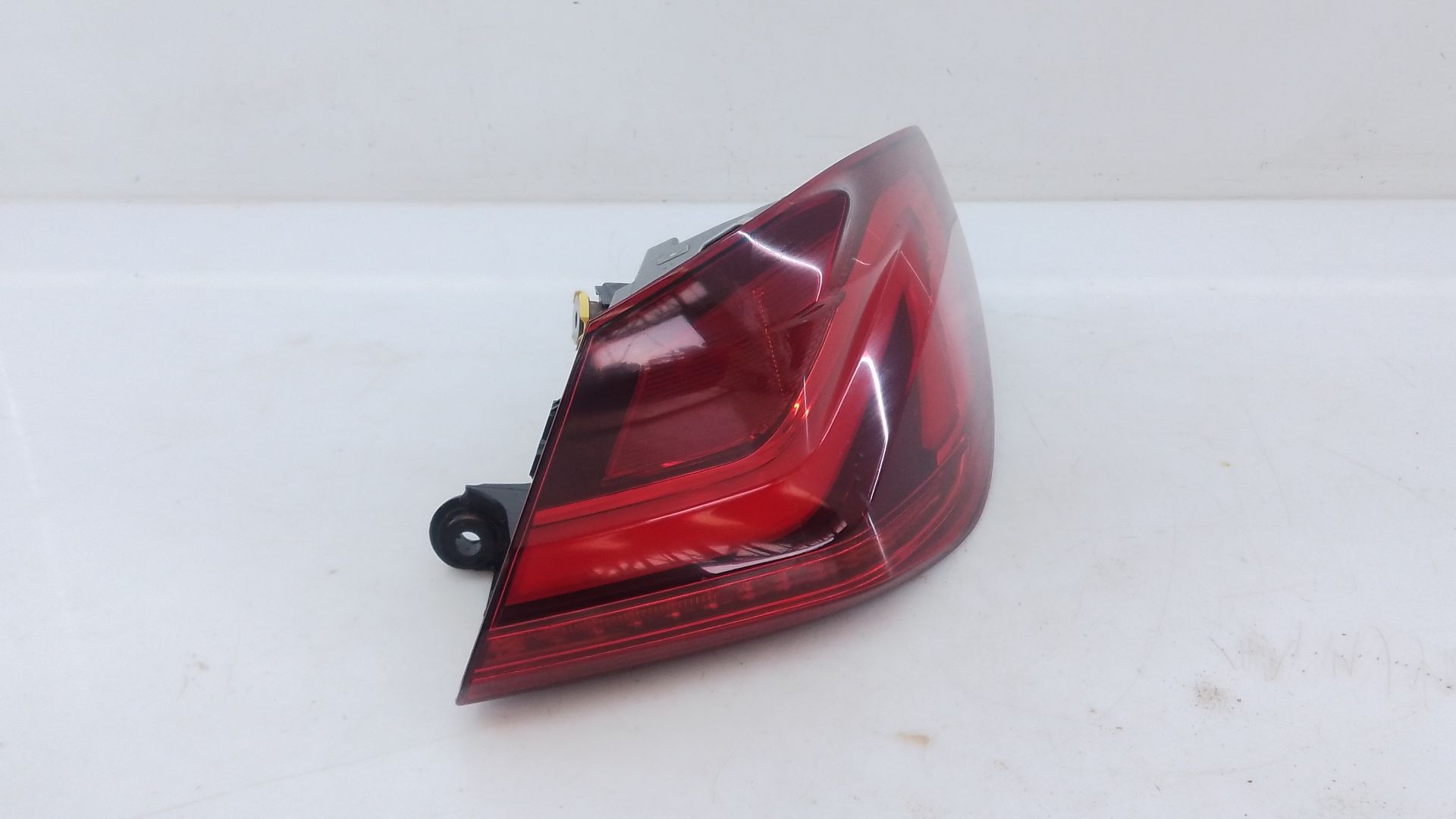 PILOTO TRASERO DERECHO BMW 1 (F40) E1-A3-11-2 E1A3112 - Vista 2