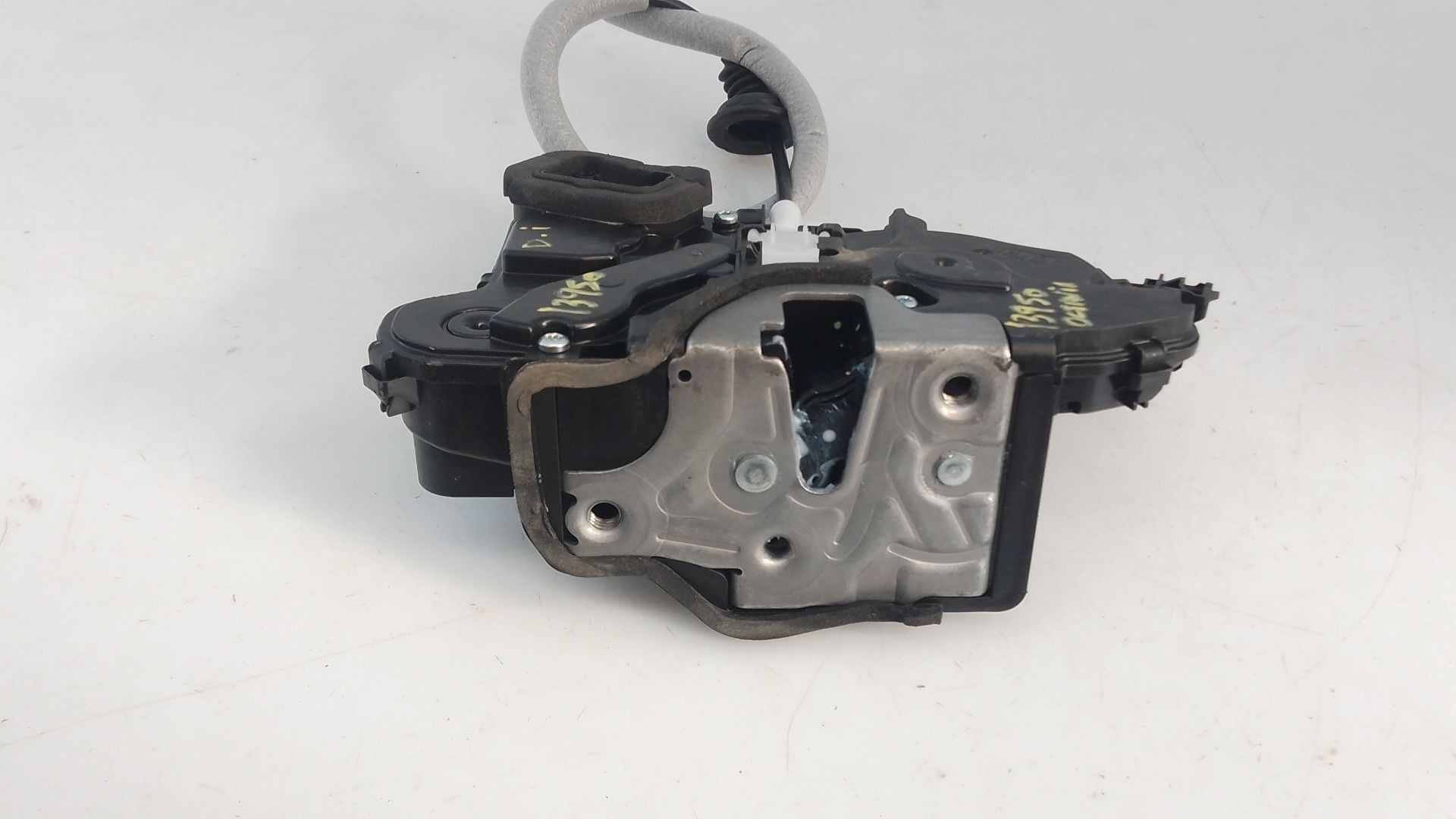 CERRADURA PUERTA DELANTERA IZQUIERDA SKODA OCTAVIA NX3 3J1837015A / E1-A5-40-2 3J1837015AE1A5402 - Vista 3