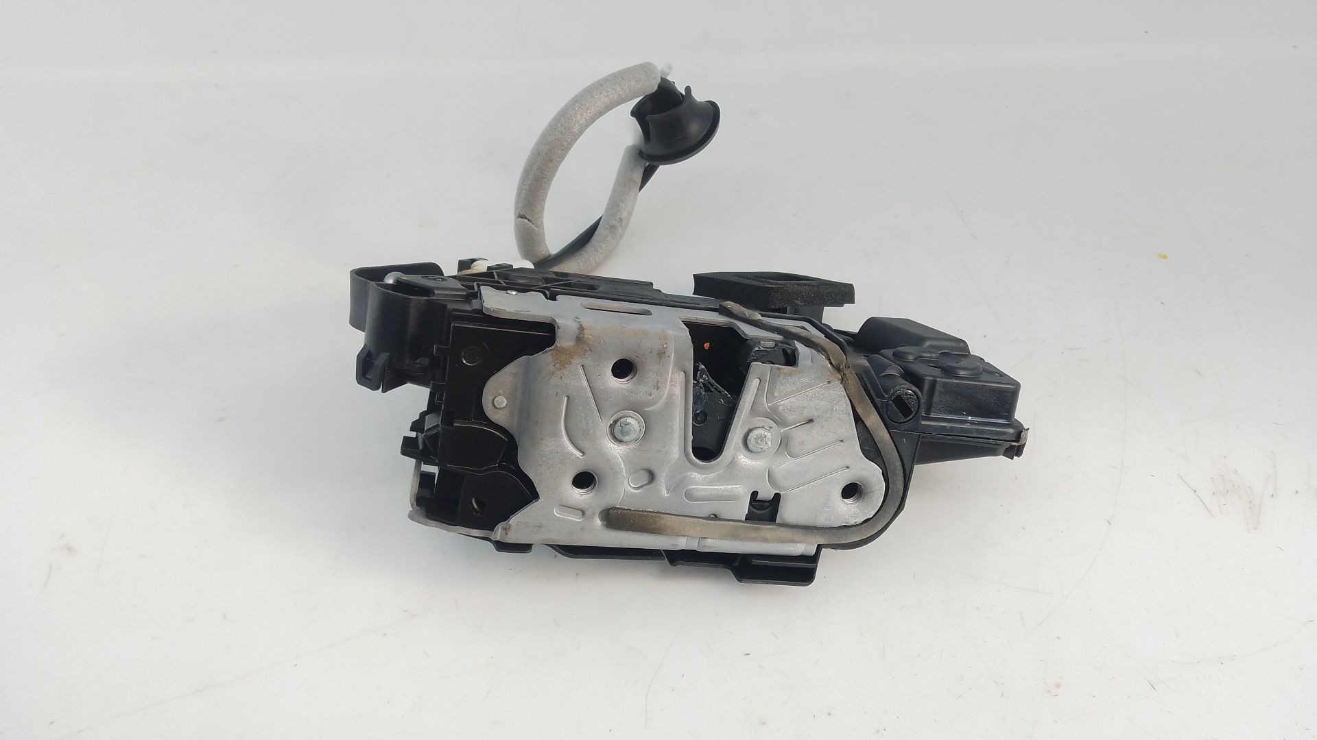 CERRADURA PUERTA TRASERA DERECHA SKODA OCTAVIA NX3 5TA839016T / E1-A5-40-2 5TA839016TE1A5402 - Vista 3