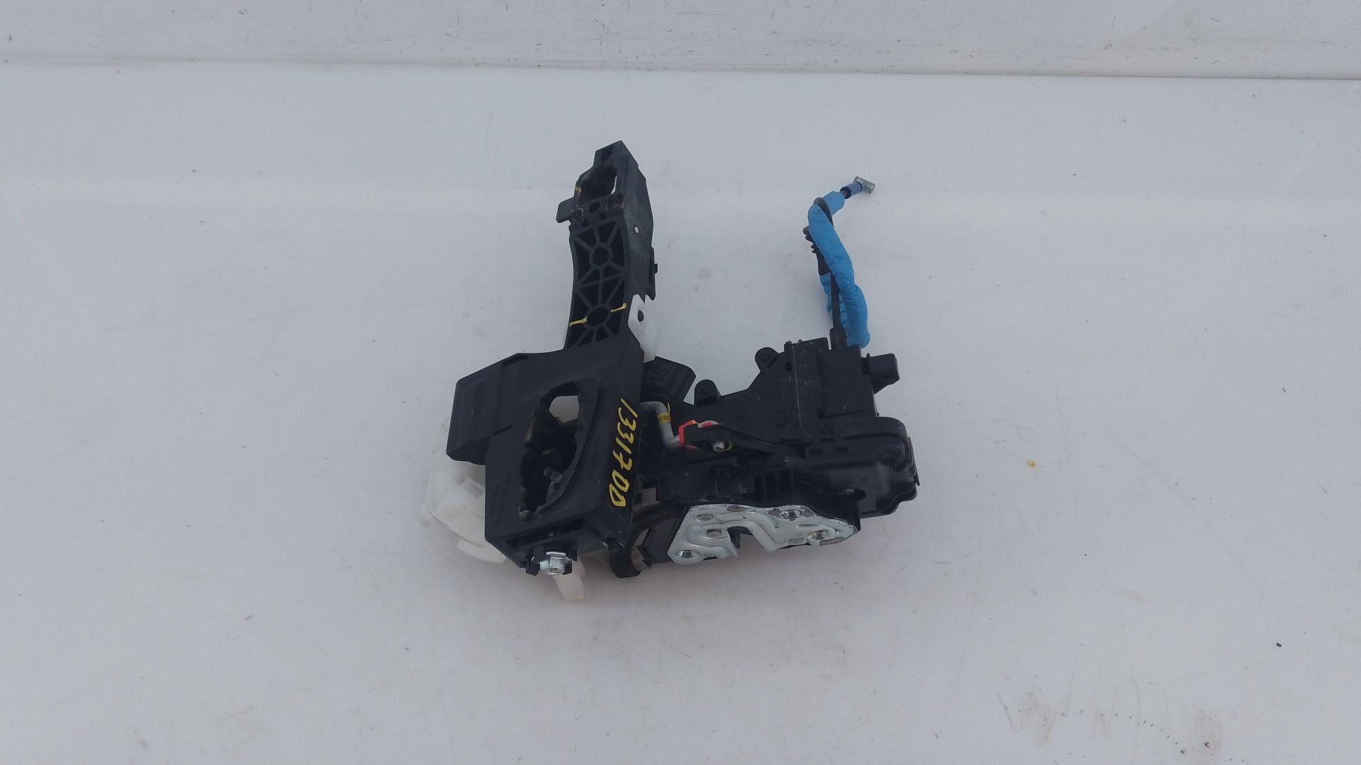 CERRADURA PUERTA DELANTERA DERECHA KIA CEED (CD) 81320J7000 / E2-B5-10-1 81320J7000E2B5101