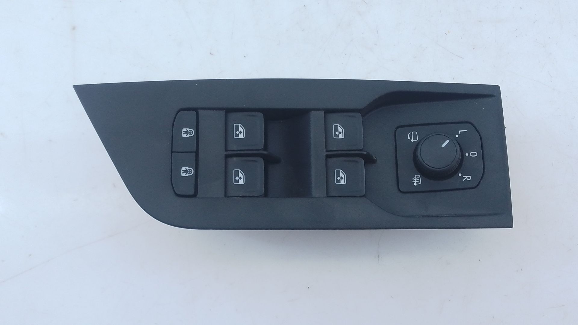 MANDO ELEVALUNAS DELANTERO IZQUIERDO SKODA OCTAVIA IV COMBI NX5 1.5 TSI 3G0959857B / E2-A1-13-5 3G0959857BE2A1135