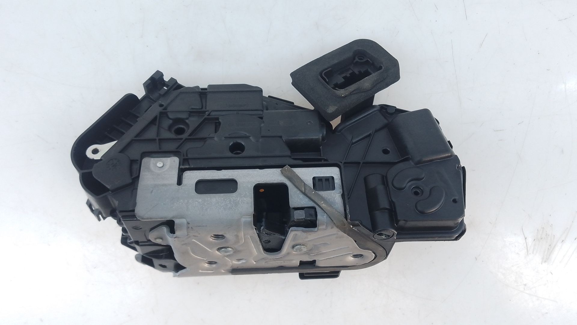 CERRADURA PUERTA TRASERA DERECHA SKODA OCTAVIA IV COMBI NX5 1.5 TSI 5TA839016T / E1-A5-8-1 5TA839016TE1A581 - Vista 3