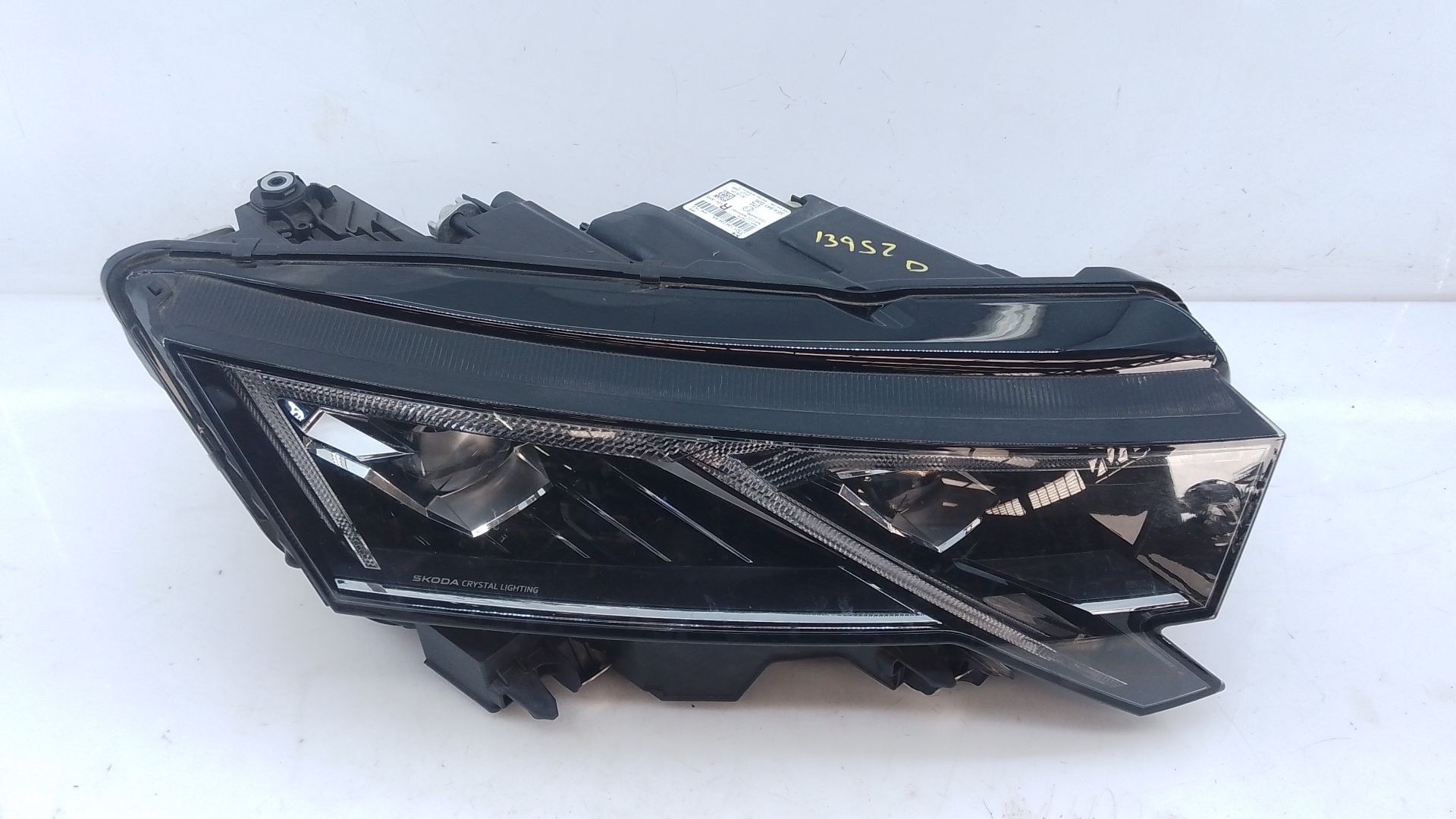 FARO DERECHO XENON SKODA OCTAVIA IV NX3 VRS 2.0 TSI 5E4941036 / E1-A5-27-1 5E4941036E1A5271 - Vista 3