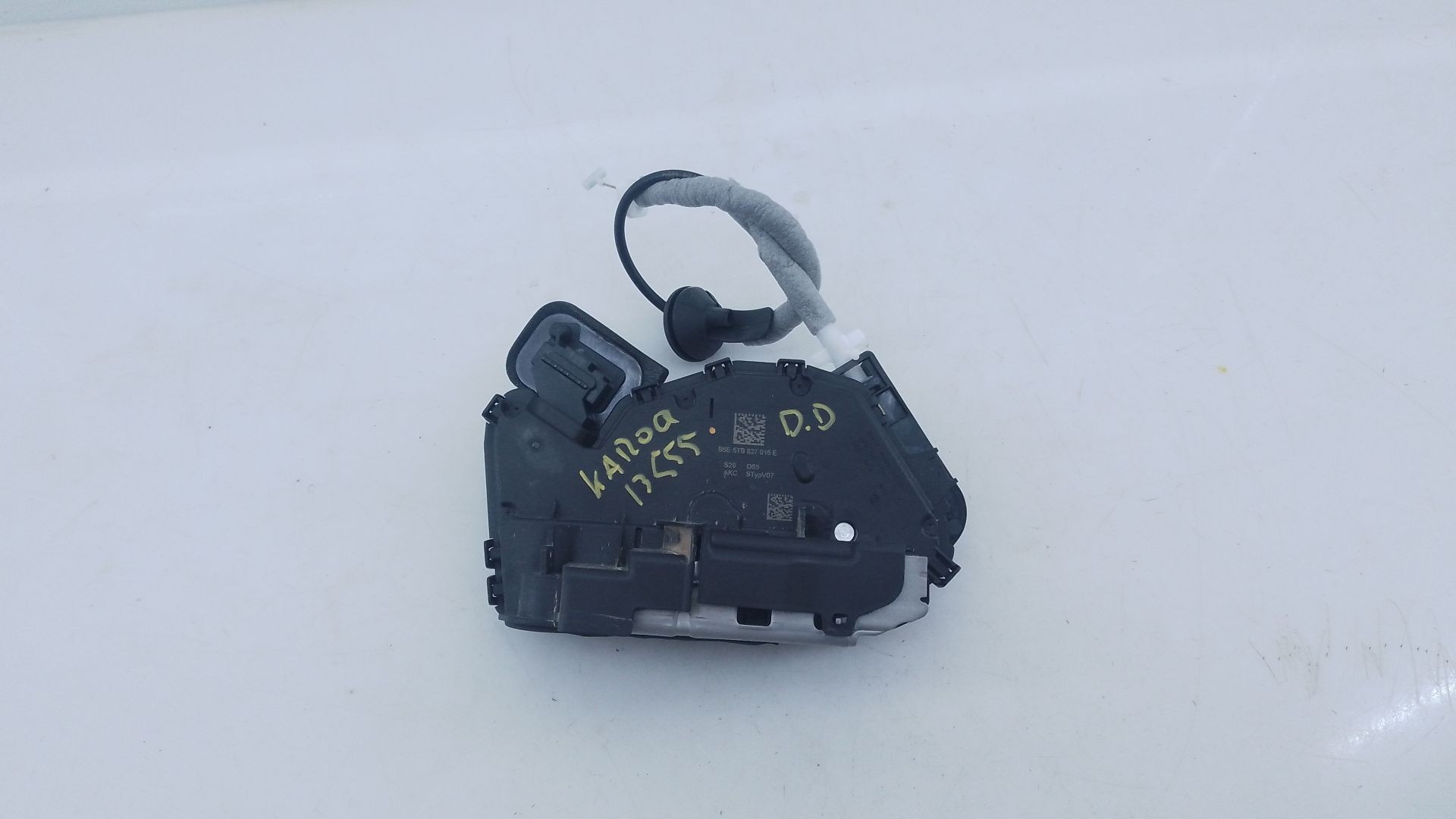 CERRADURA PUERTA DELANTERA DERECHA SKODA KAROQ (NU7, ND7) 5TB837016E / E1-A5-12-1 5TB837016EE1A5121