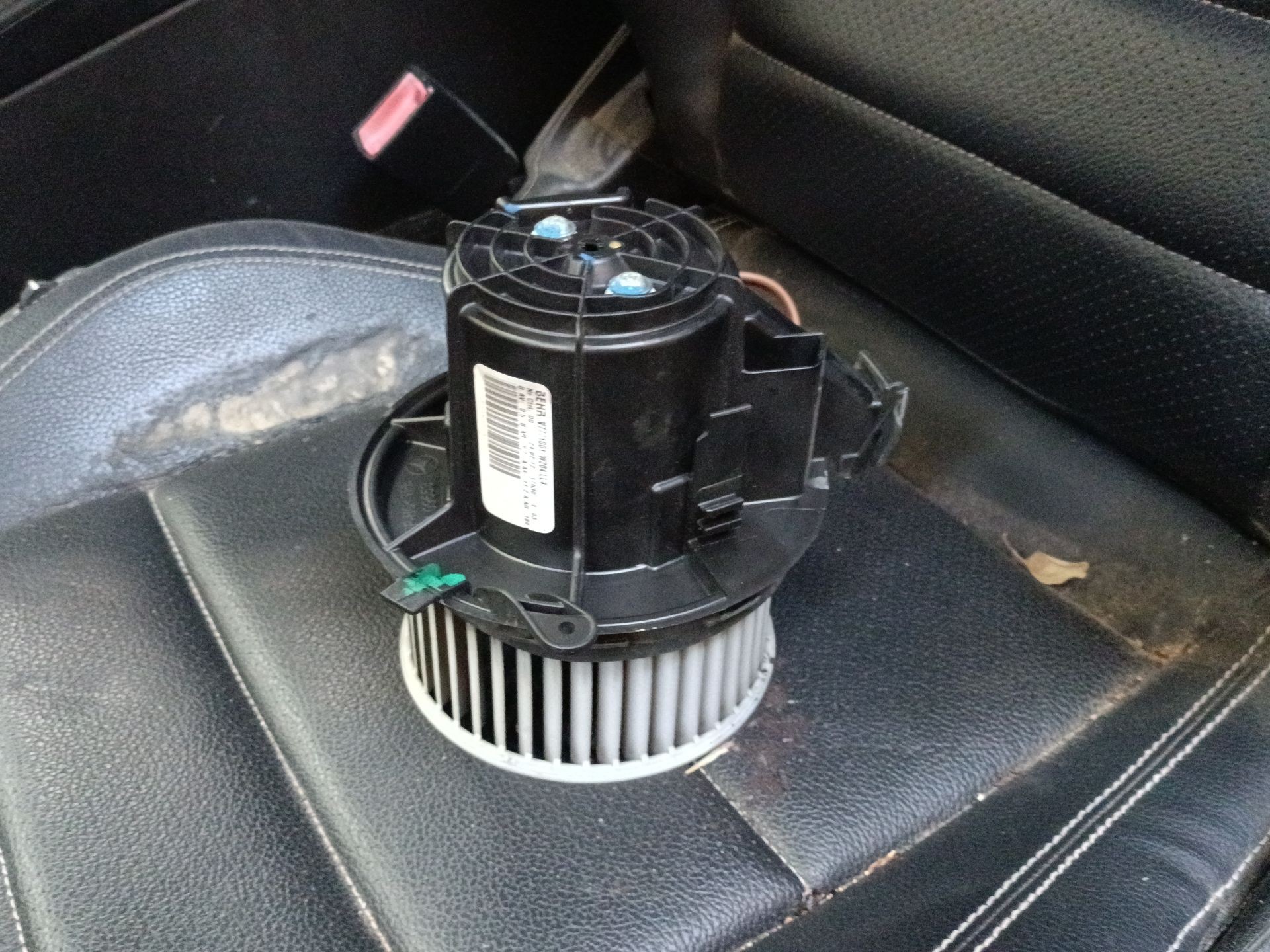 VENTILADOR CALEFACCION MERCEDES-BENZ CLASE E Coupé (C207) V7771001 / W204LL4 V7771001W204LL4