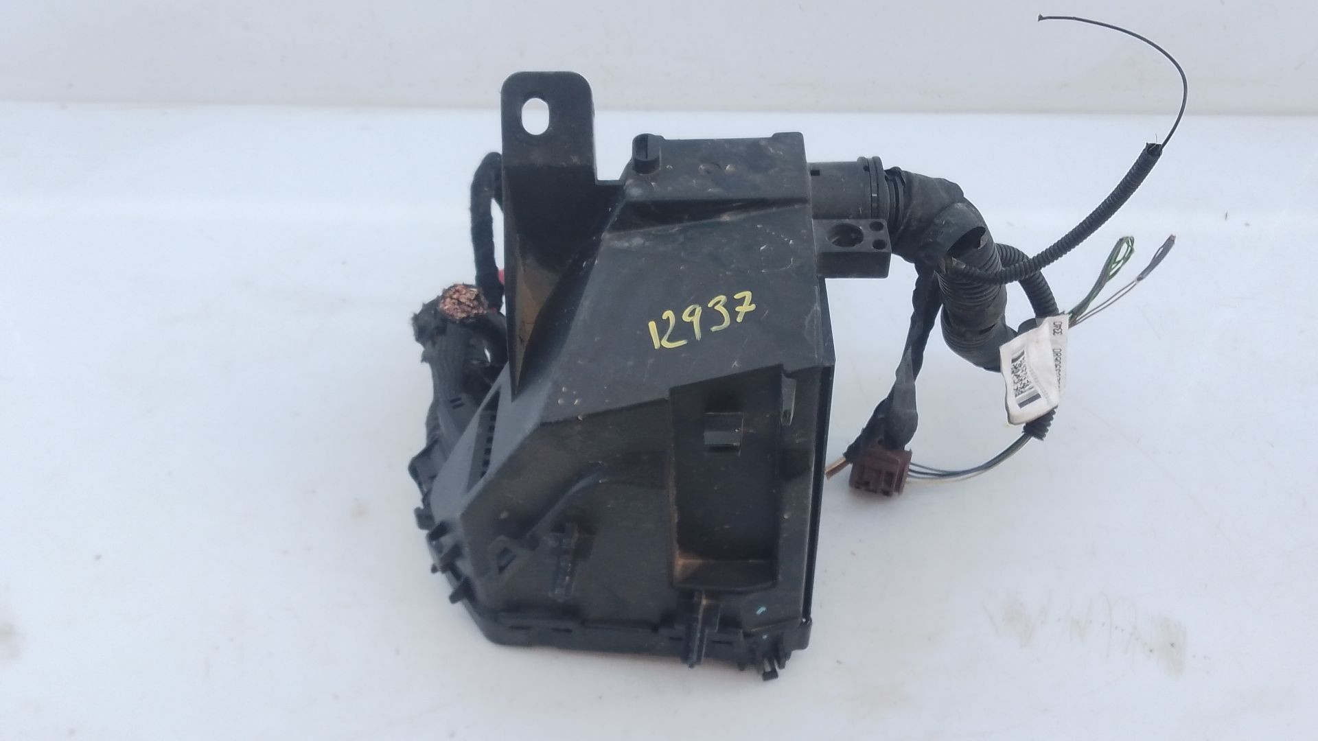 CAJA RELES / FUSIBLES FIAT 500X (334_) 9068061821 / E2-B2-9-1 9068061821E2B291 - Vista 3