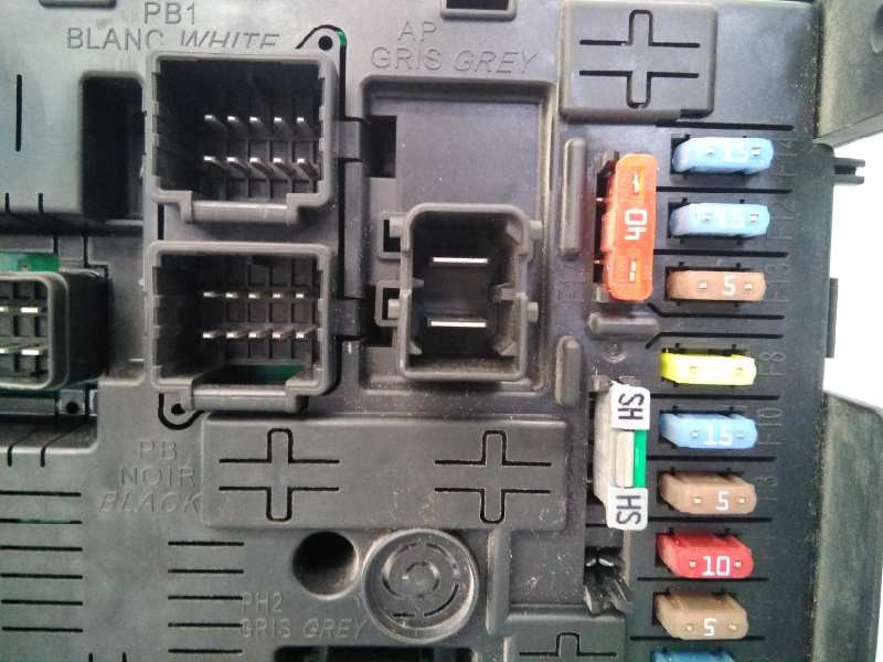 CAJA RELES / FUSIBLES CITROËN C4 GRAND PICASSO 966405908002 / E3-B2-30-1 966405908002E3B2301 - Vista 2
