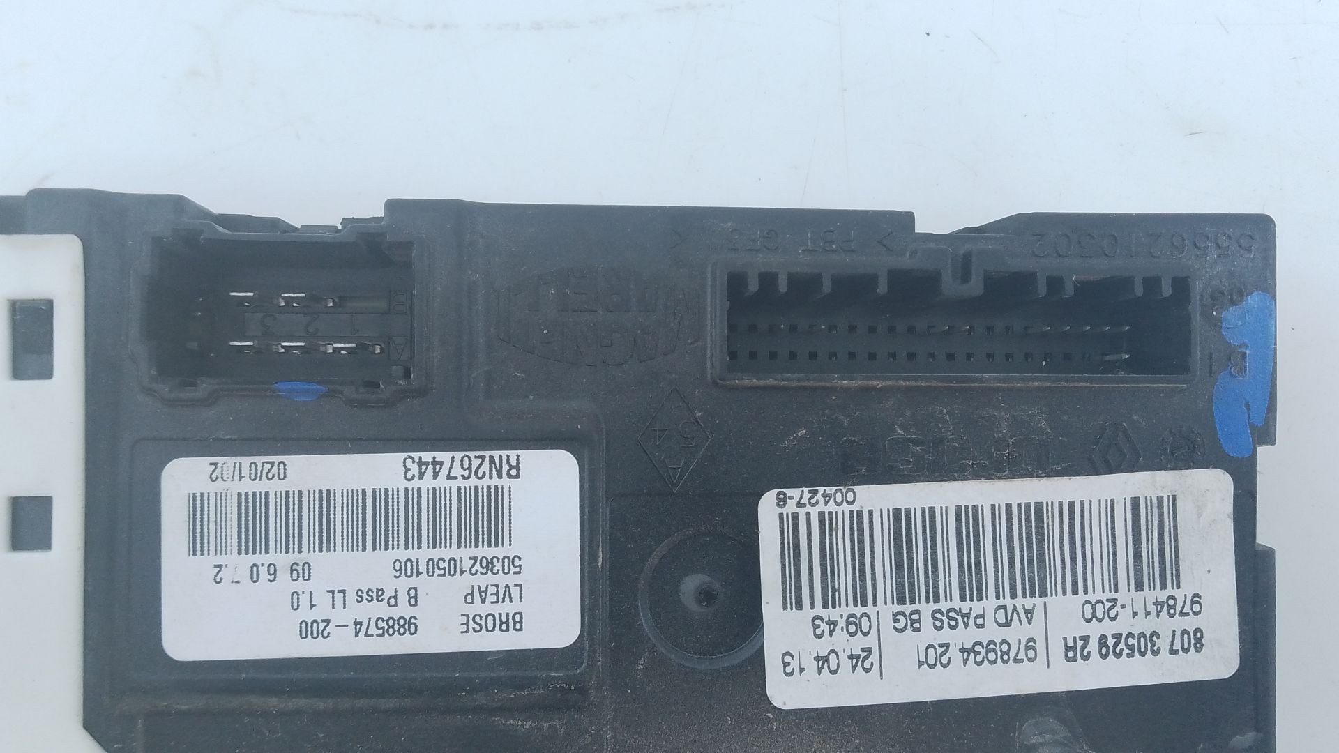 MOTOR ELEVALUNAS DELANTERO DERECHO RENAULT LAGUNA III 0130822331 / E1-A1-3-2 / 807305292R 0130822331E1A132807305292R - Vista 2