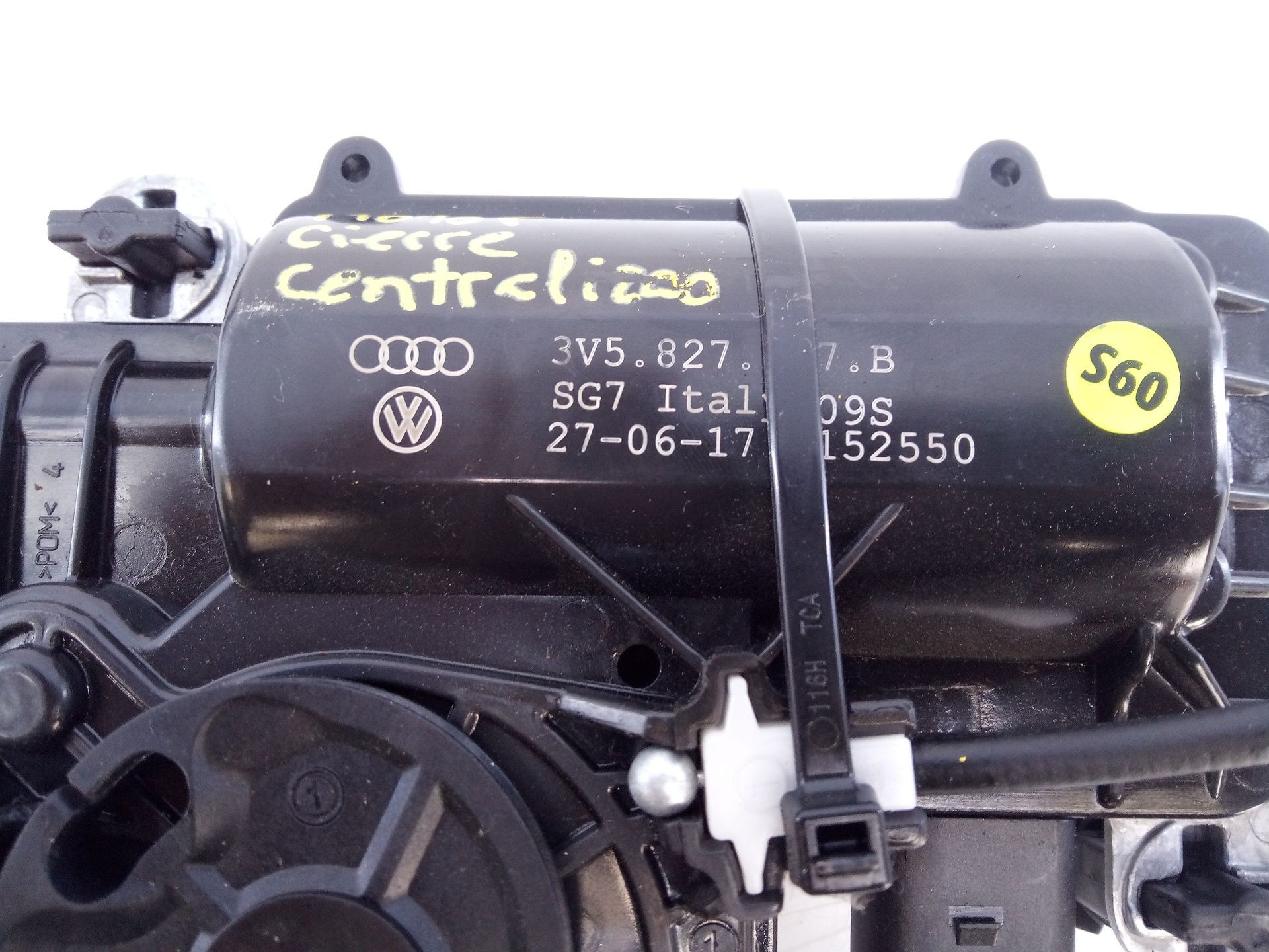 MOTOR CIERRE CENTRALIZADO AUDI Q5 (FYB, FYG) 3V5827887B / E2-A1-3-3 3V5827887BE2A133 - Vista 3