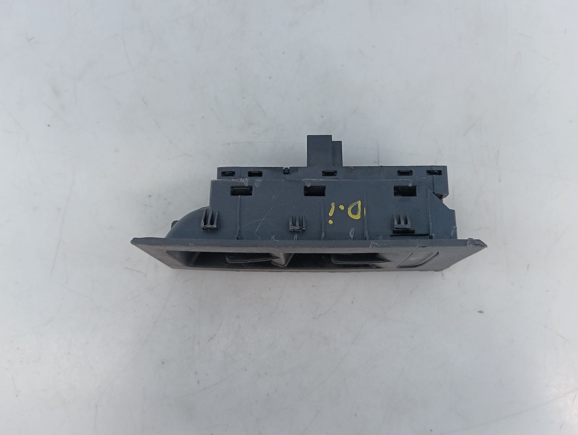 MANDO ELEVALUNAS DELANTERO IZQUIERDO SKODA OCTAVIA III (5E3, NL3, NR3) 5E0859857 / E2-A1-23-7 5E0859857E2A1237 - Vista 2