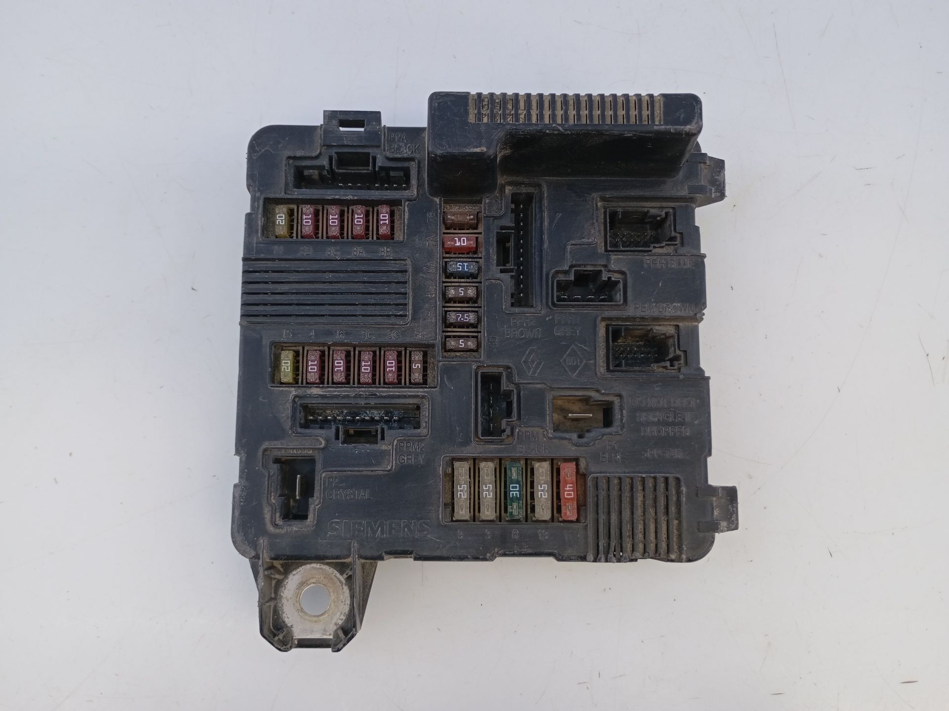 CAJA RELES / FUSIBLES PEUGEOT PARTNER Monospace (5_, G_) E2-A1-45-1 E2A1451 - Vista 2