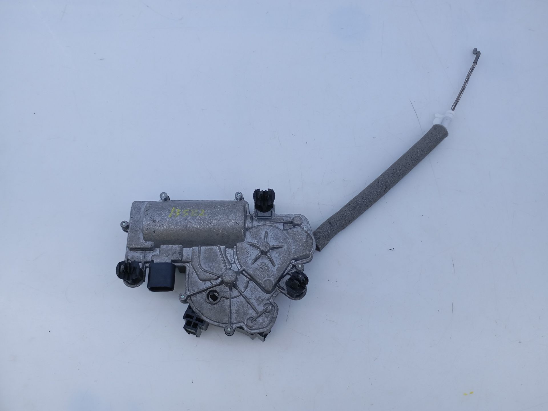 MOTOR CIERRE CENTRALIZADO SKODA OCTAVIA IV Combi (NX5, PV5) 5TA827887B / E1-A5-35-2 5TA827887BE1A5352