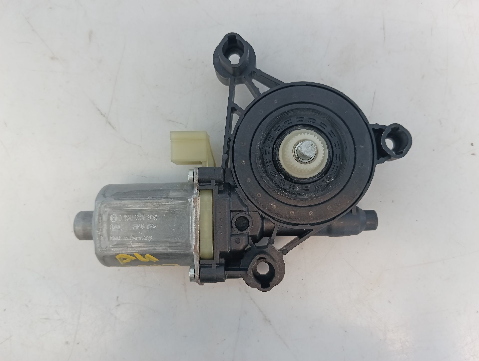 MOTOR ELEVALUNAS DELANTERO IZQUIERDO AUDI A4 B9 (8W2, 8WC) 0130822705 / E1-B6-50-1 0130822705E1B6501