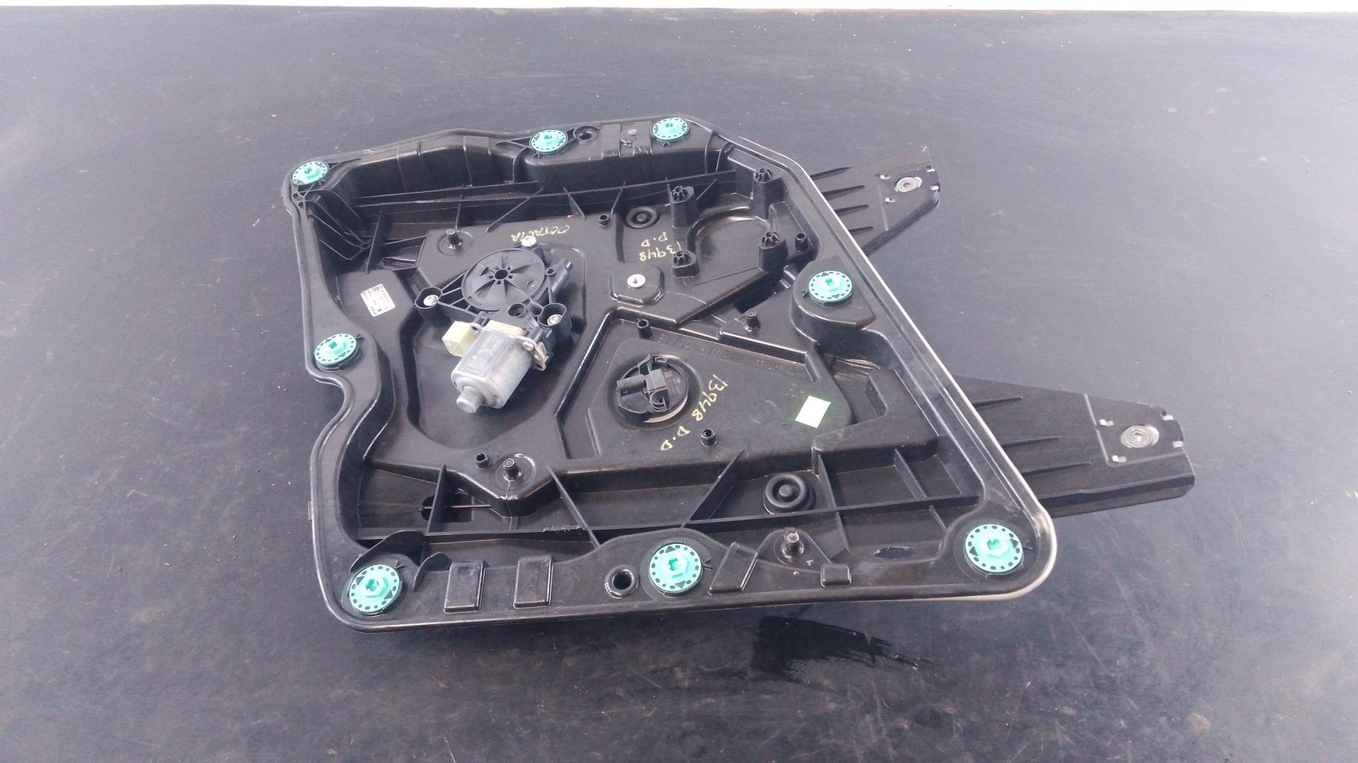 ELEVALUNAS DELANTERO DERECHO SKODA OCTAVIA IV NX3 VRS 2.0 TSI 5Q0959802A / P2-B4-12 5Q0959802AP2B412